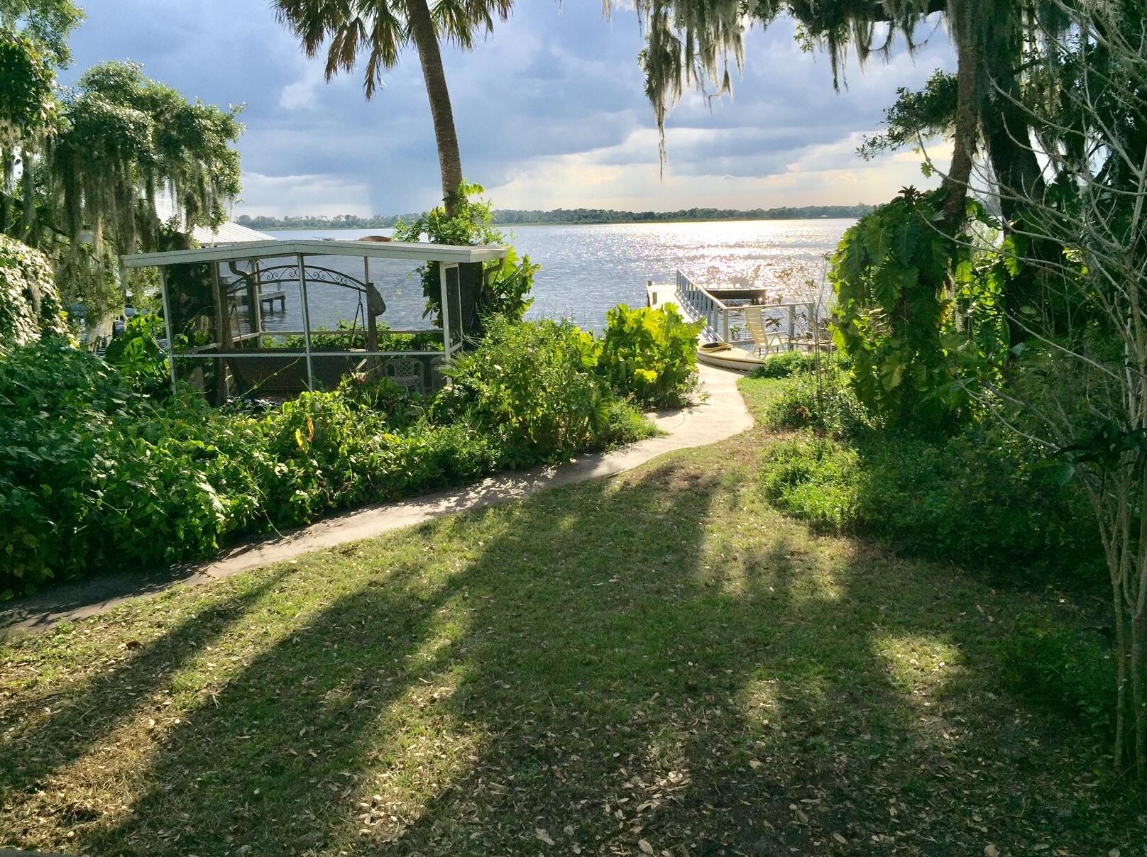 309 Lake Josephine Shores Rd, Sebring, FL 33875