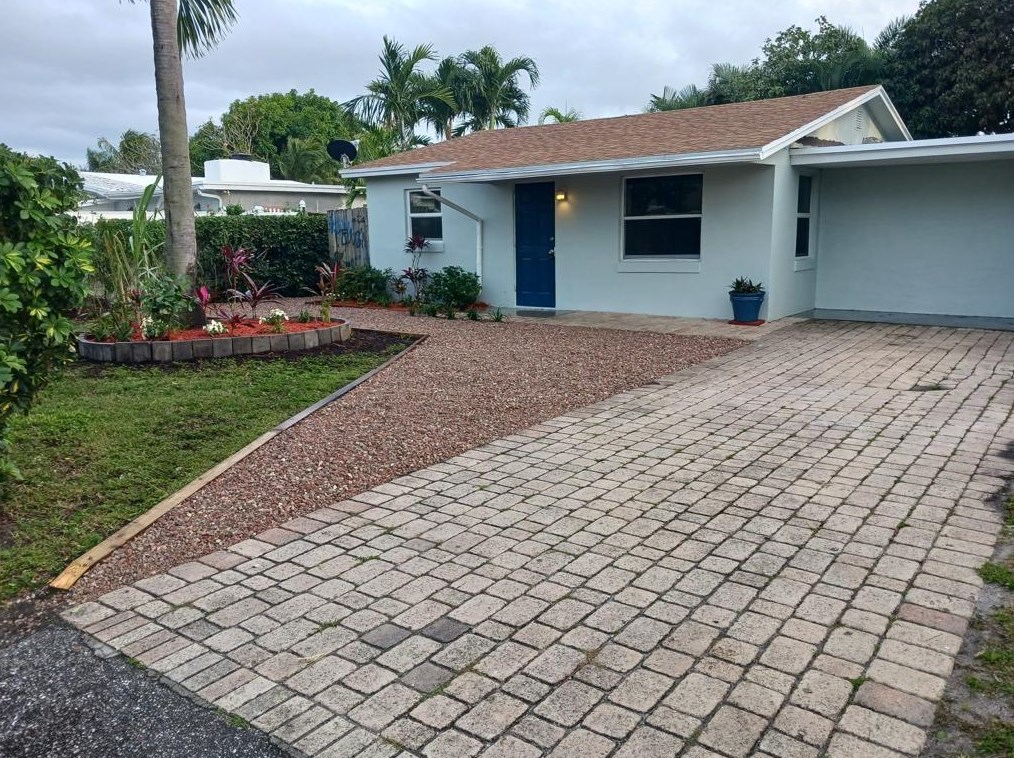 4805 Belle Rd, Lake Worth, FL 33461-2707