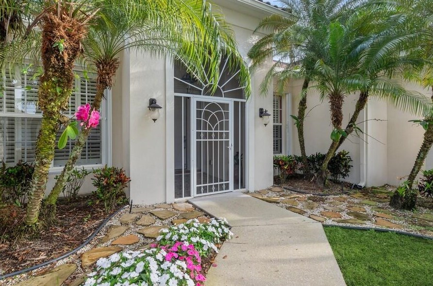 7605 Red River Rd, West Palm Beach, FL 33411-5812