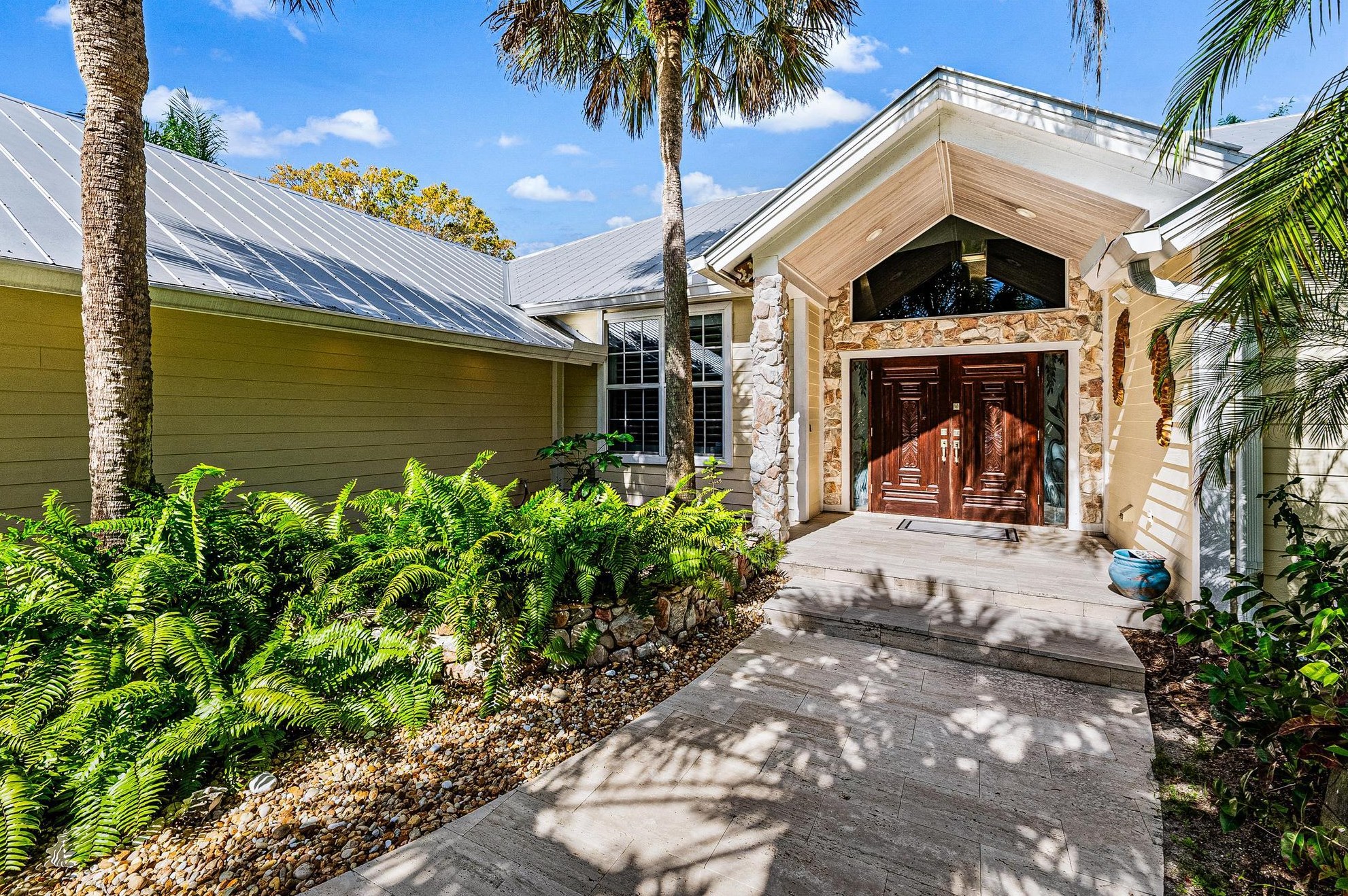 5889 Senegal Ct, Jupiter, FL 33458-3472