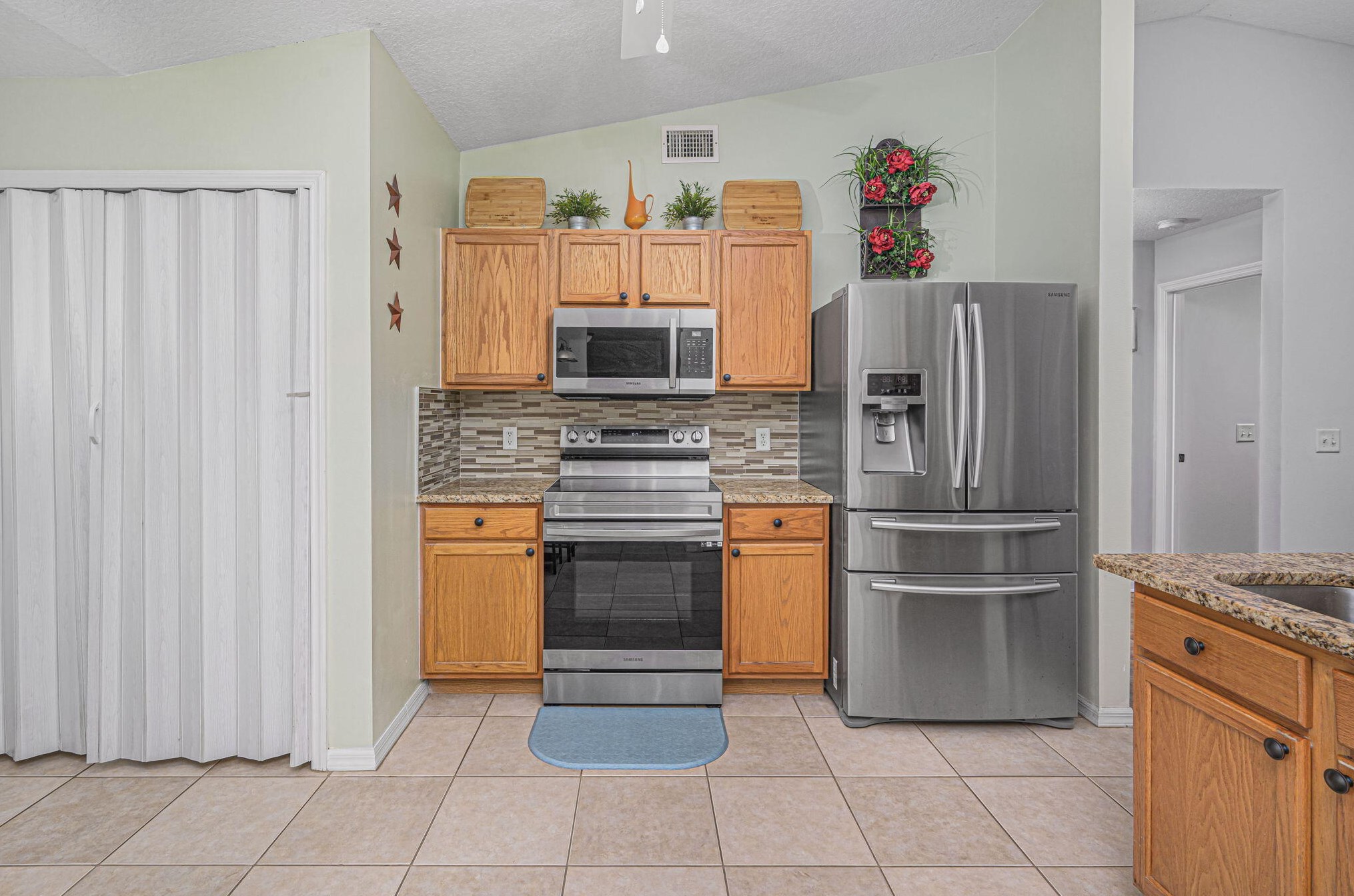 6121 Densaw Ter, Fort Pierce FL  34986-3761 exterior