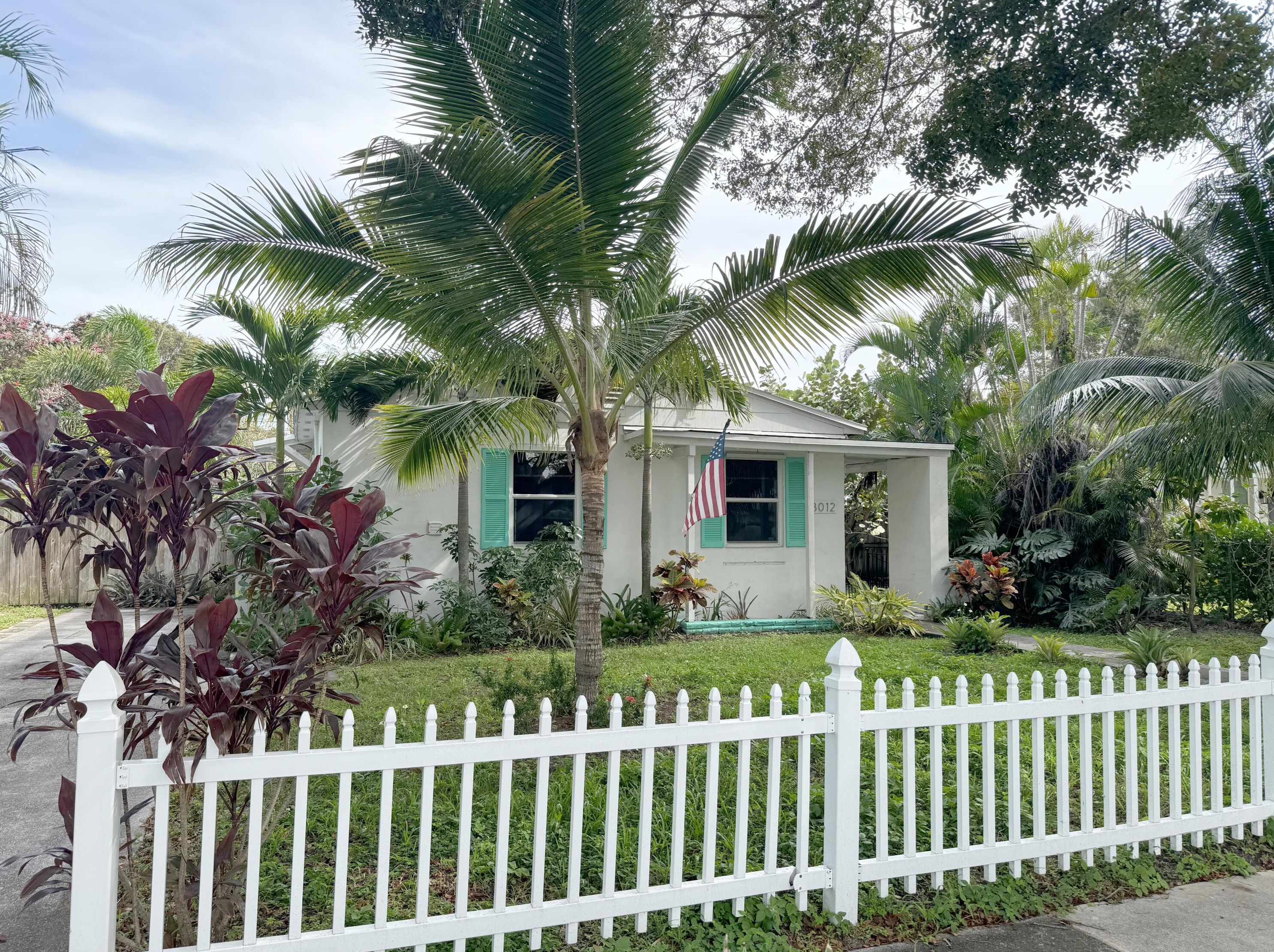 3012 Glenwood Rd, West Palm Beach, FL 33405