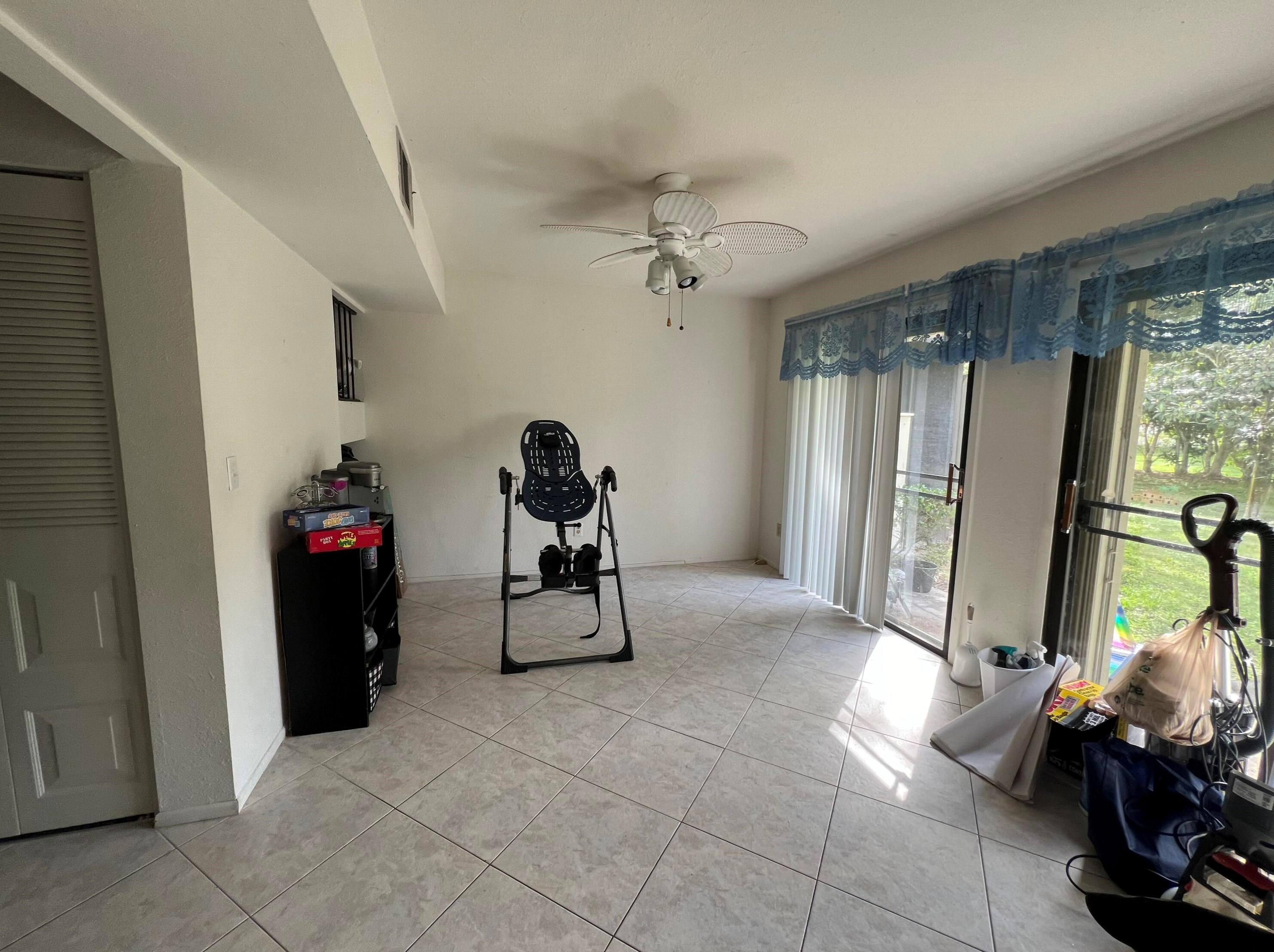 1542 Dewberry Ct, Fort Pierce FL  34952-4288 exterior