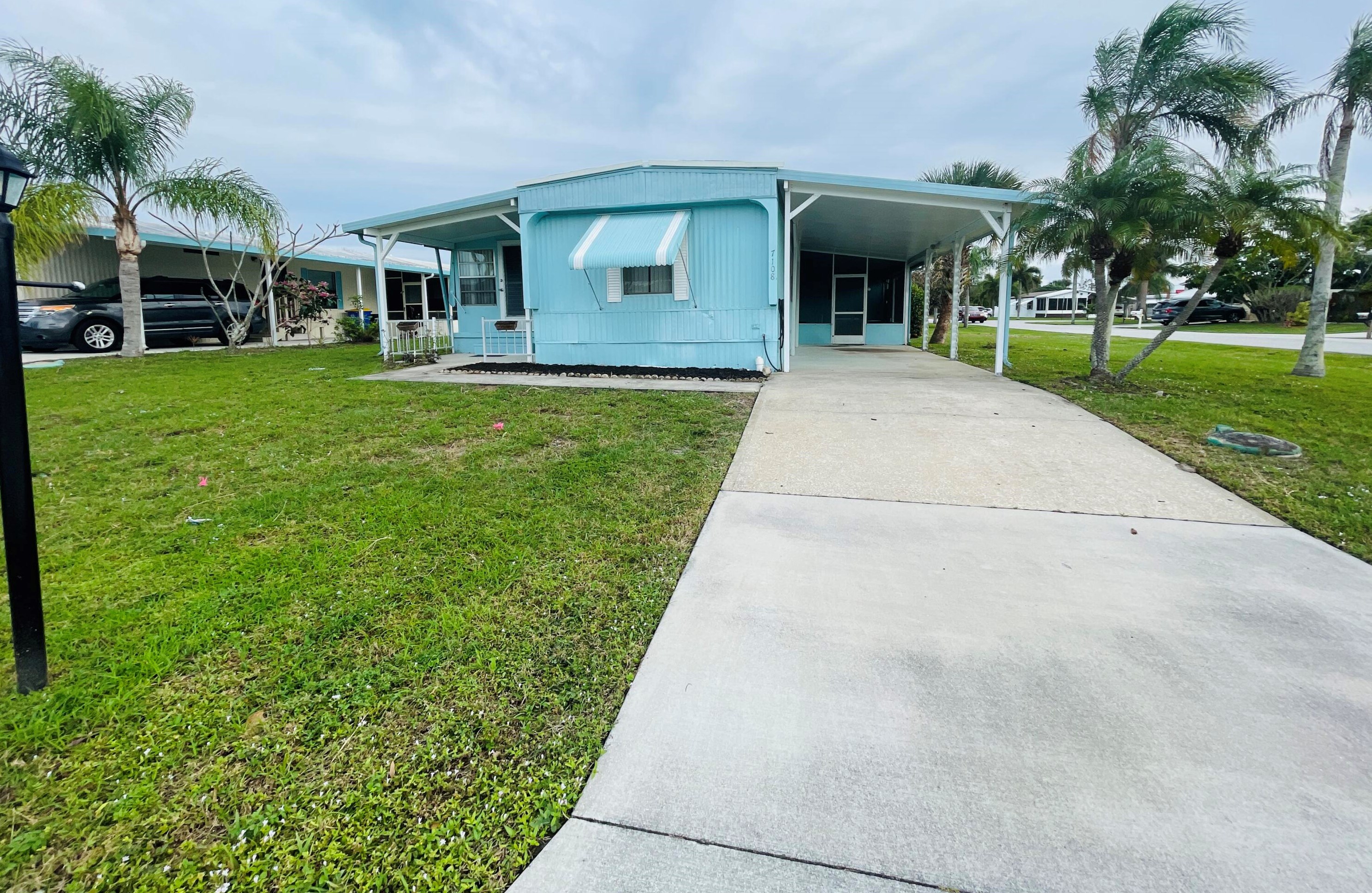 7108 Seahawk St, Hobe Sound FL  33455-6055 exterior