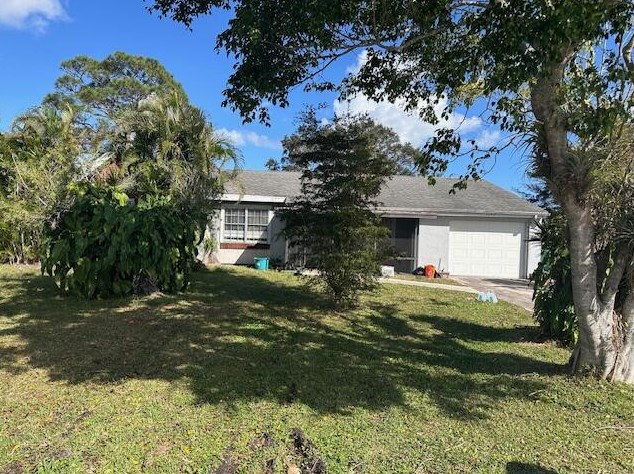 2055 Triumph Rd, Fort Pierce, FL 34952-8802