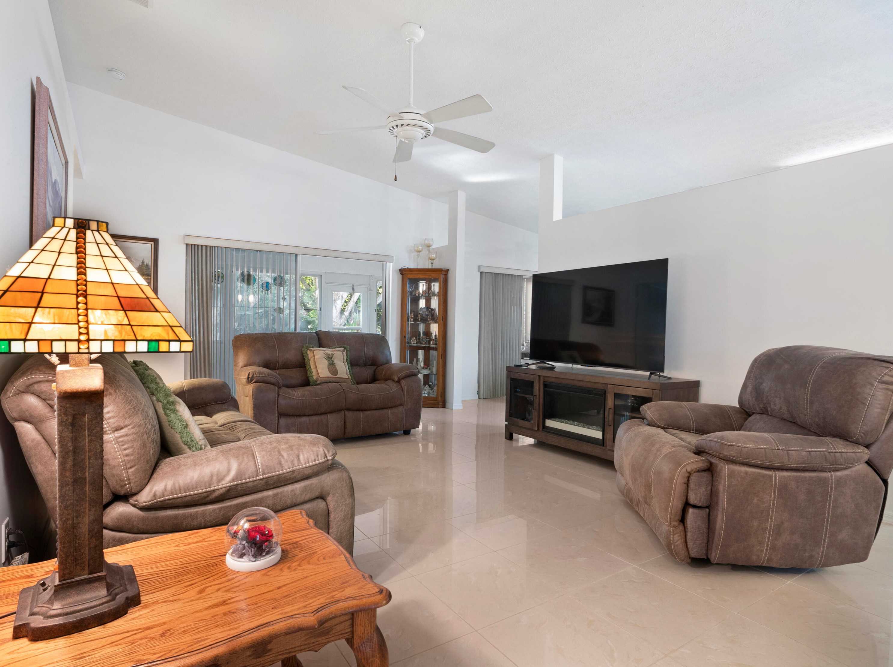 643 Ponytail Ln, Fort Pierce, FL 34982-3983