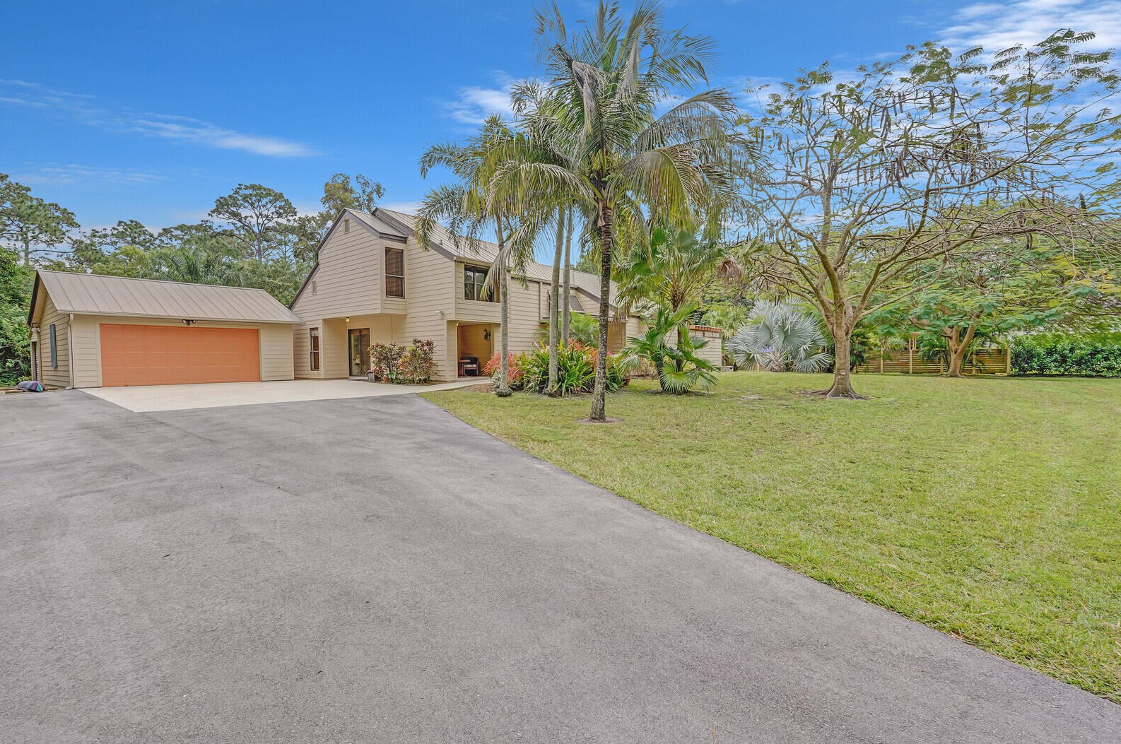 17662 Bridle Ln, Jupiter, FL 33478-4718