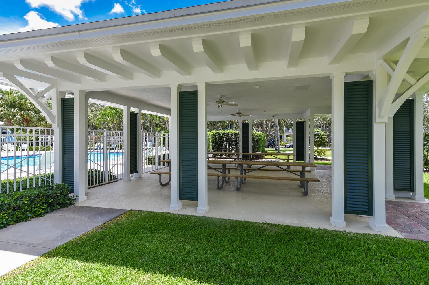 3261 Community Dr, Jupiter FL  33458-8217 exterior