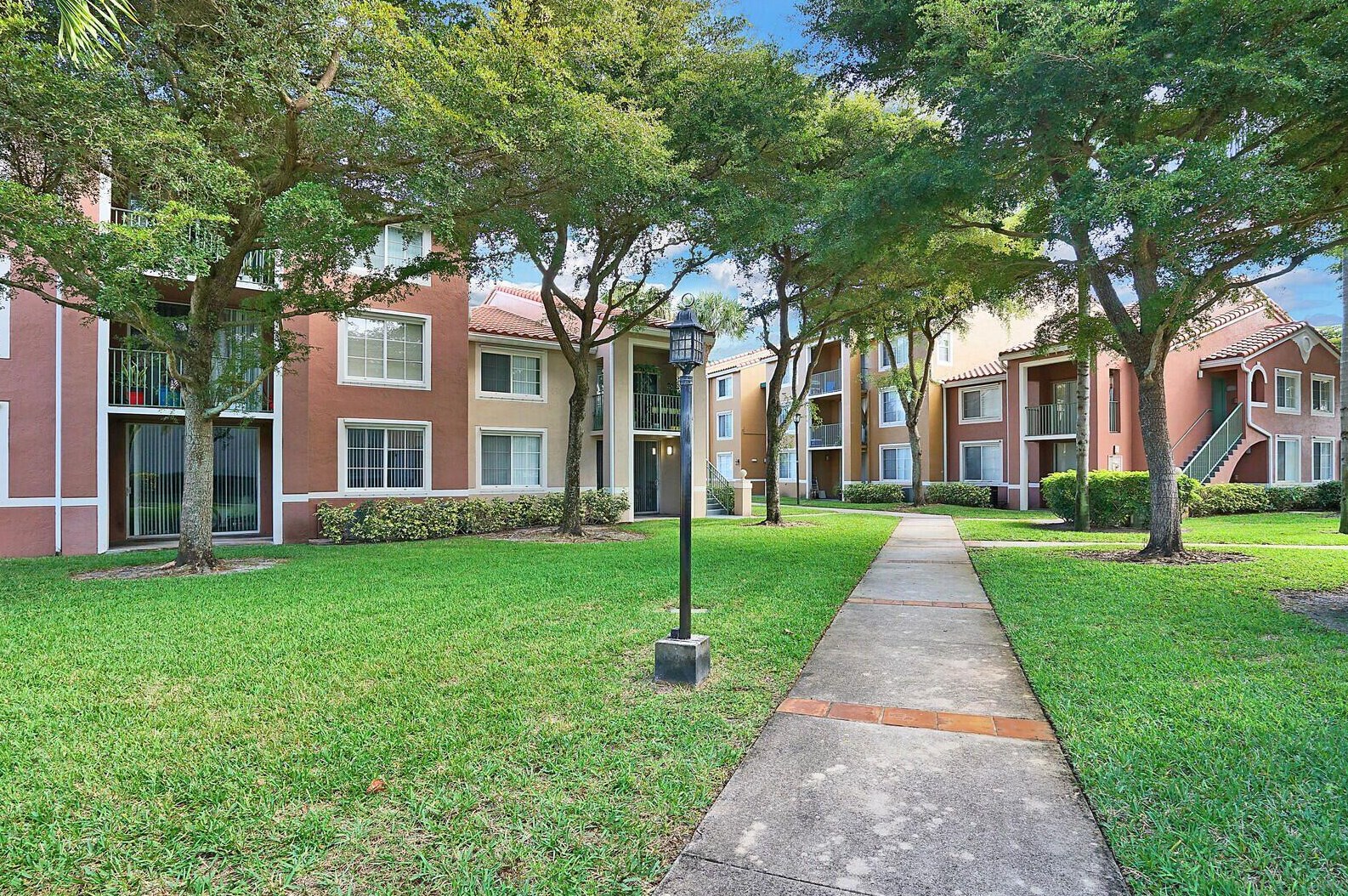 7816 Sonoma Springs Cir #303, Lake Worth, FL 33463