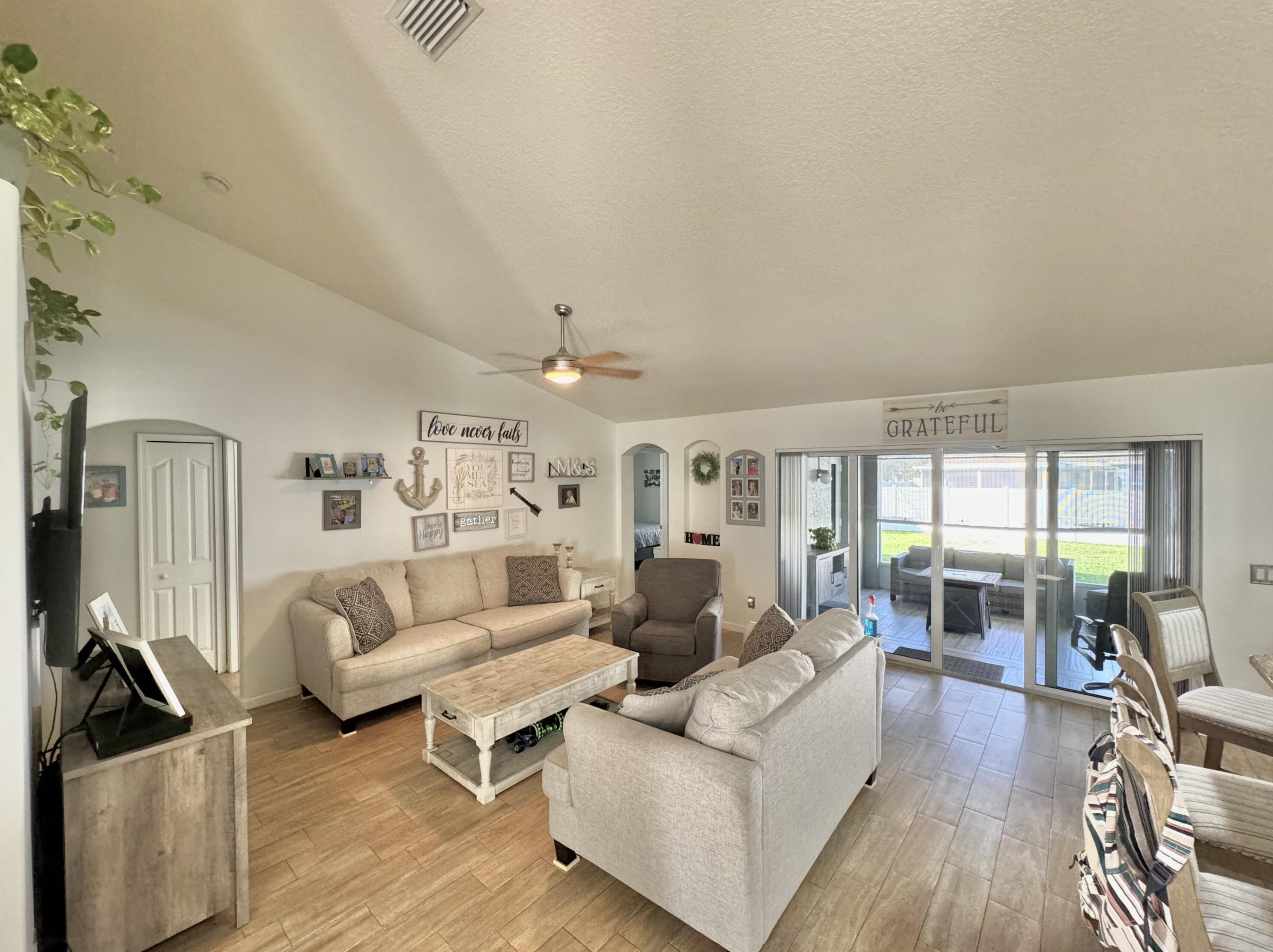 3586 Foremost Dr, Fort Pierce, FL 34953-5278