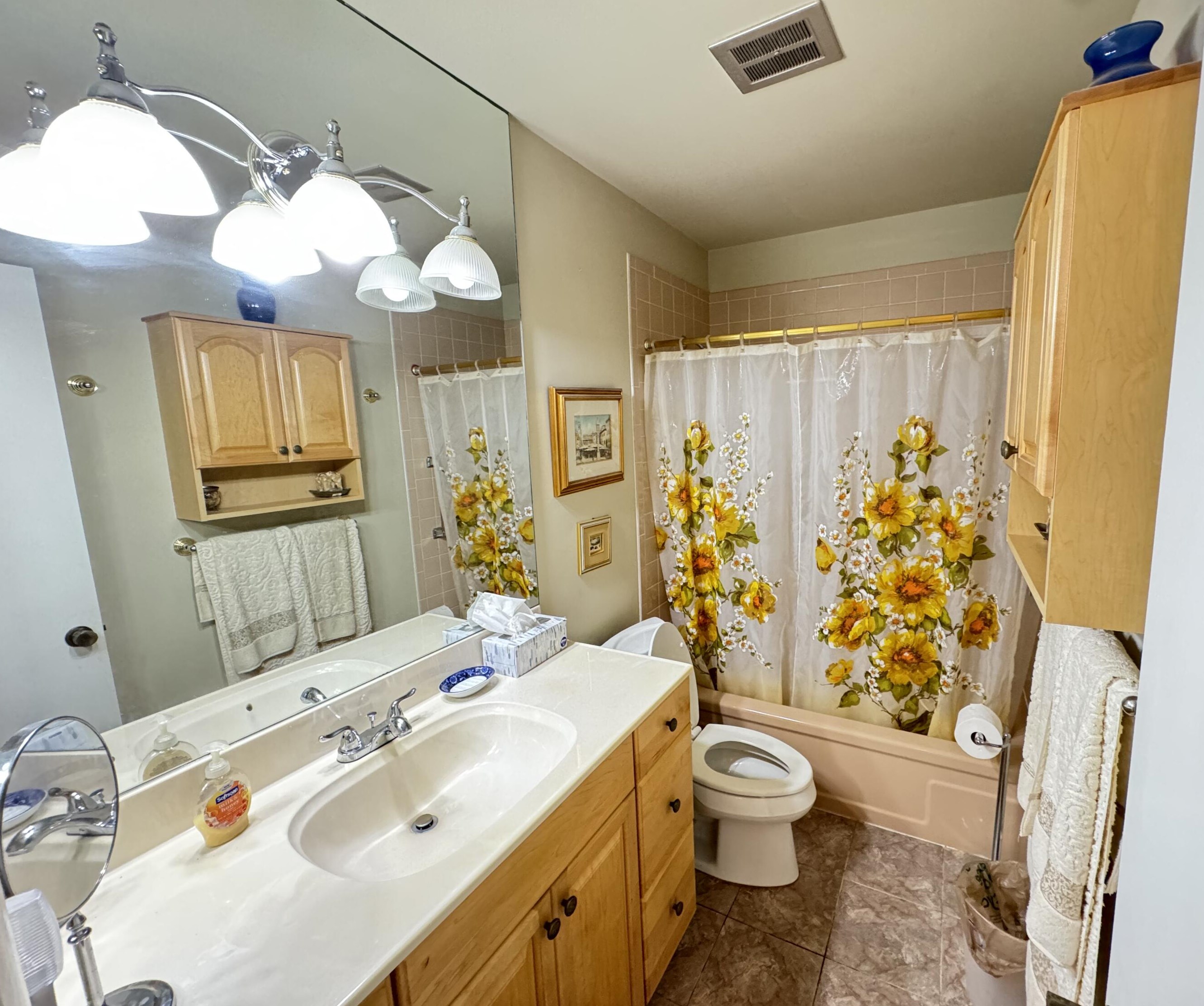 309 Cape Cod Cir, Lake Worth FL  33467-2675 exterior