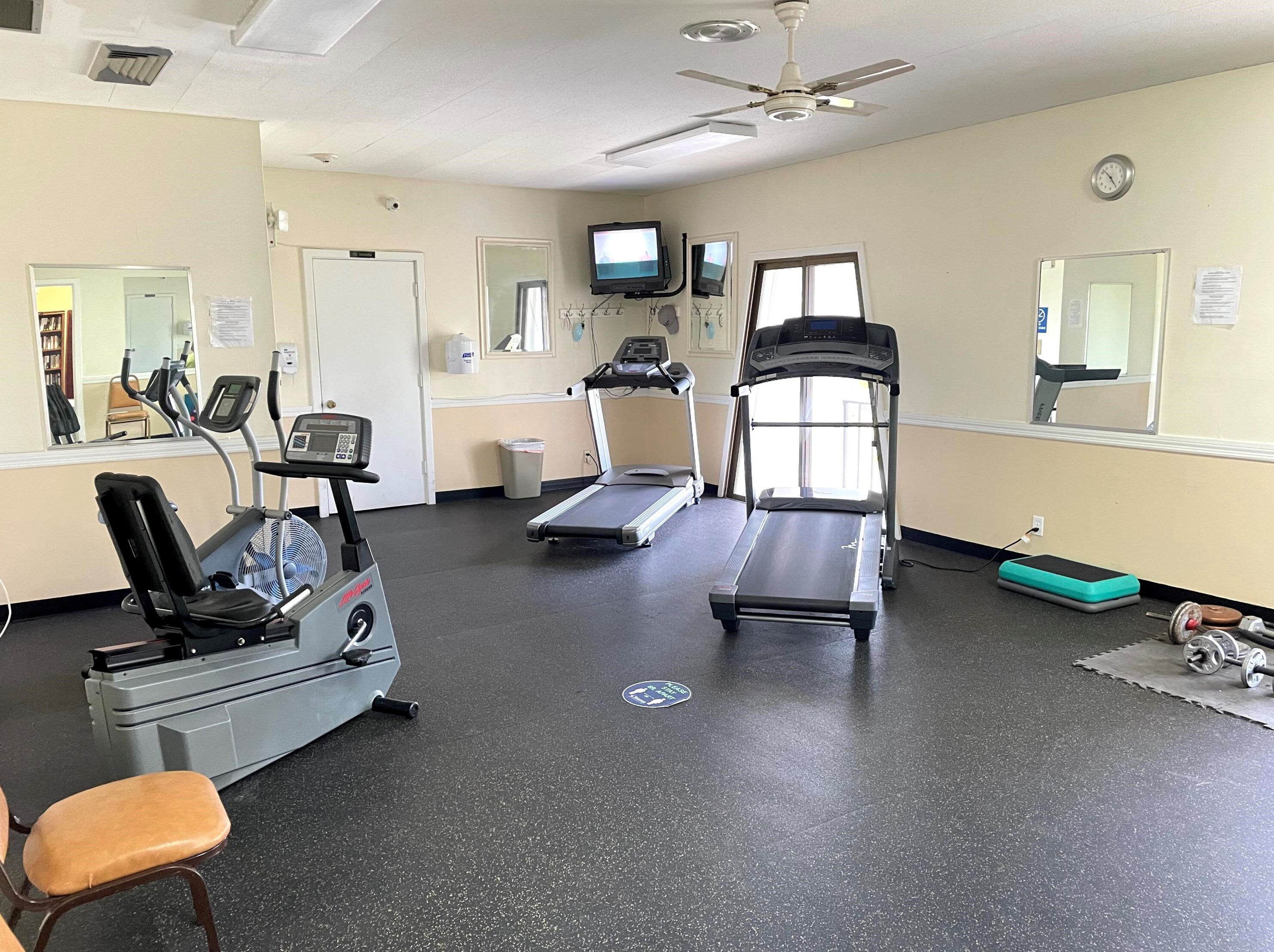 309 Cape Cod Cir, Lake Worth FL  33467-2675 exterior