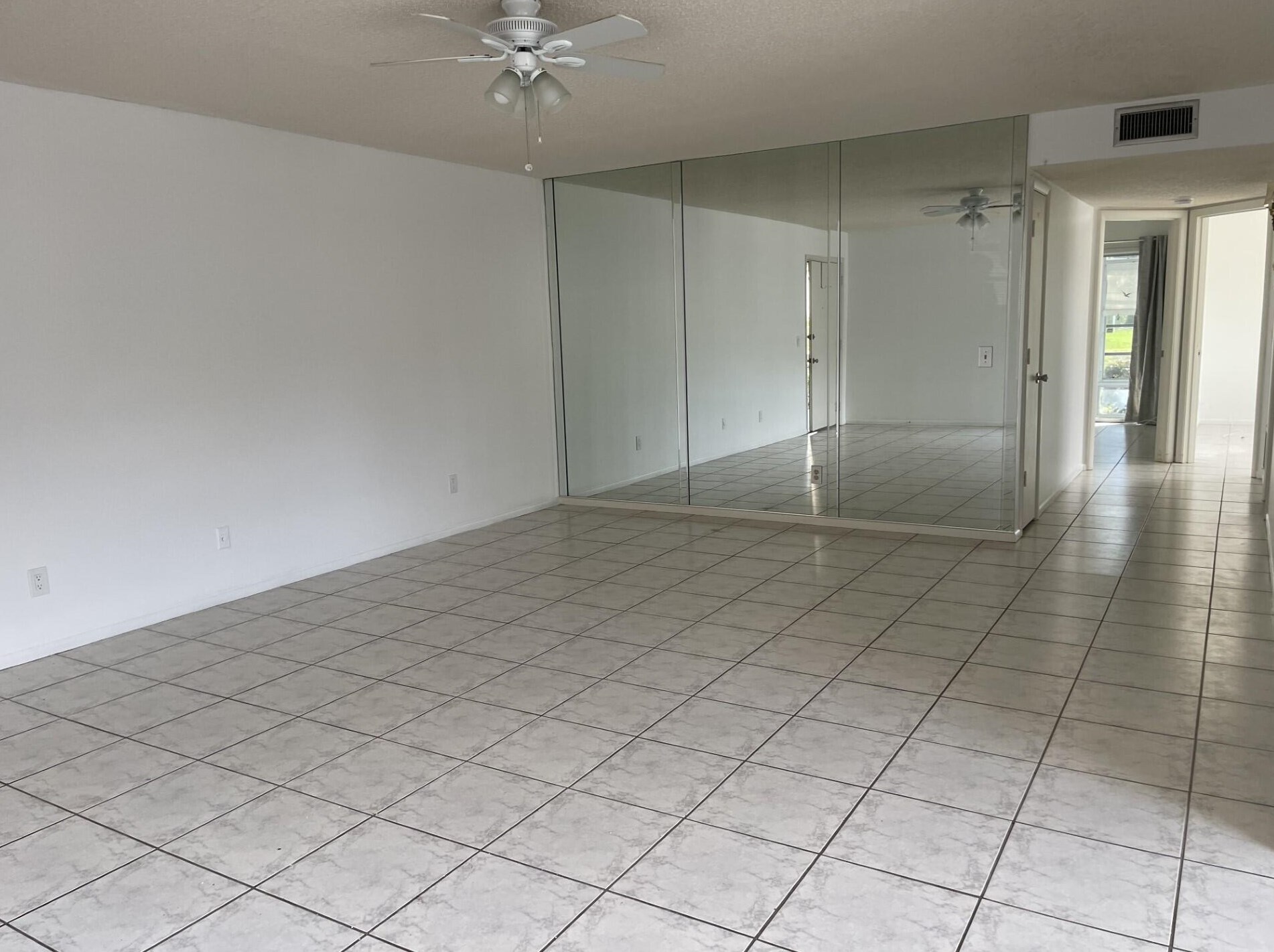 9 Lake Vista Trl Apt 101, Fort Pierce, FL 34952
