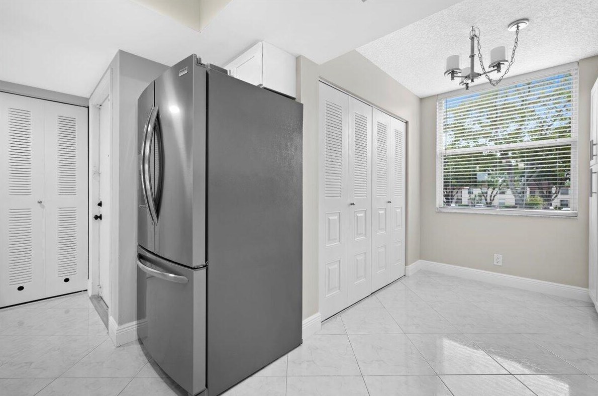15 Willowbrook Ln #203, Delray Beach, FL 33446