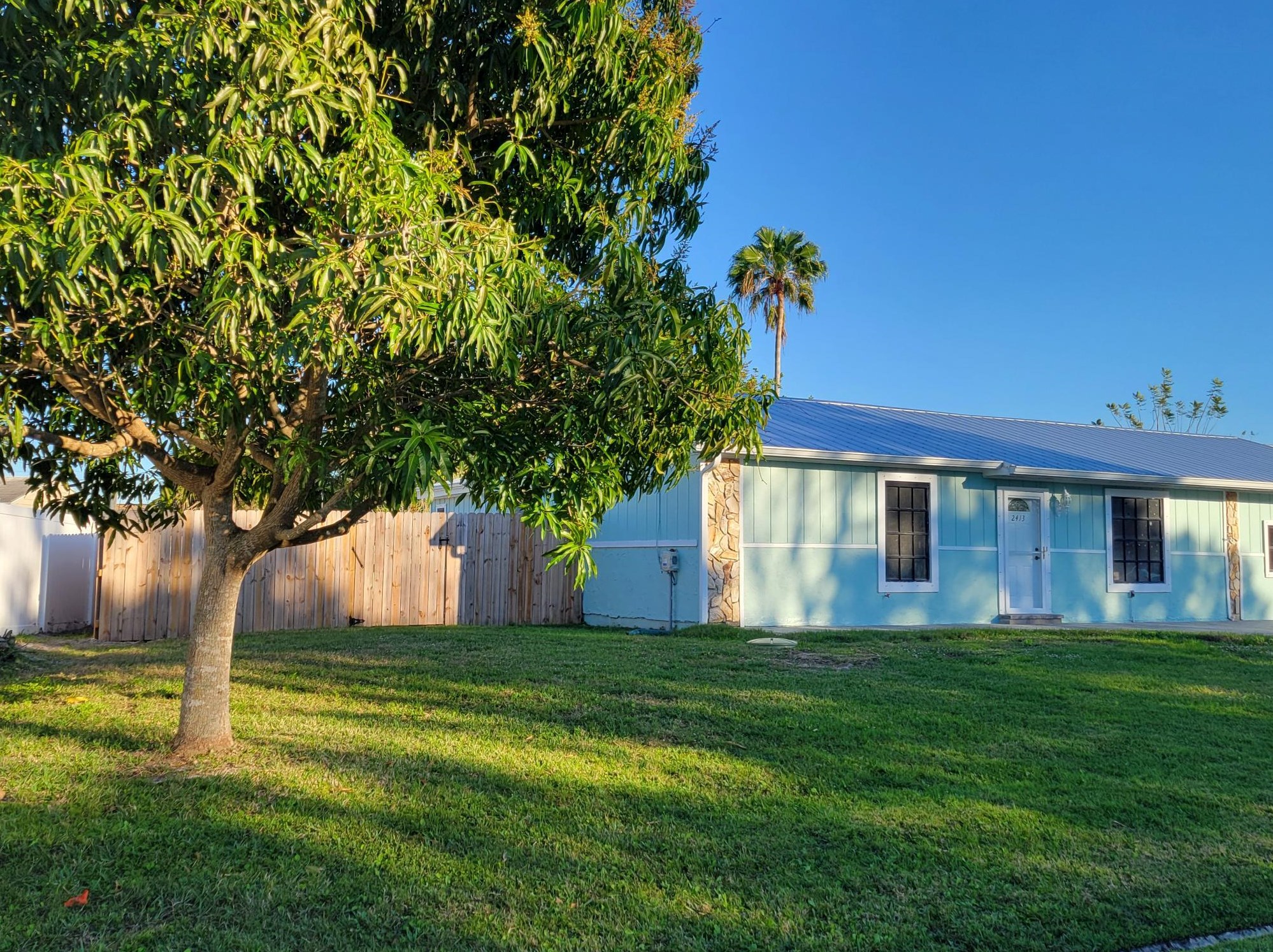 2413 Se Whitehorse St, Fort Pierce, FL 34984