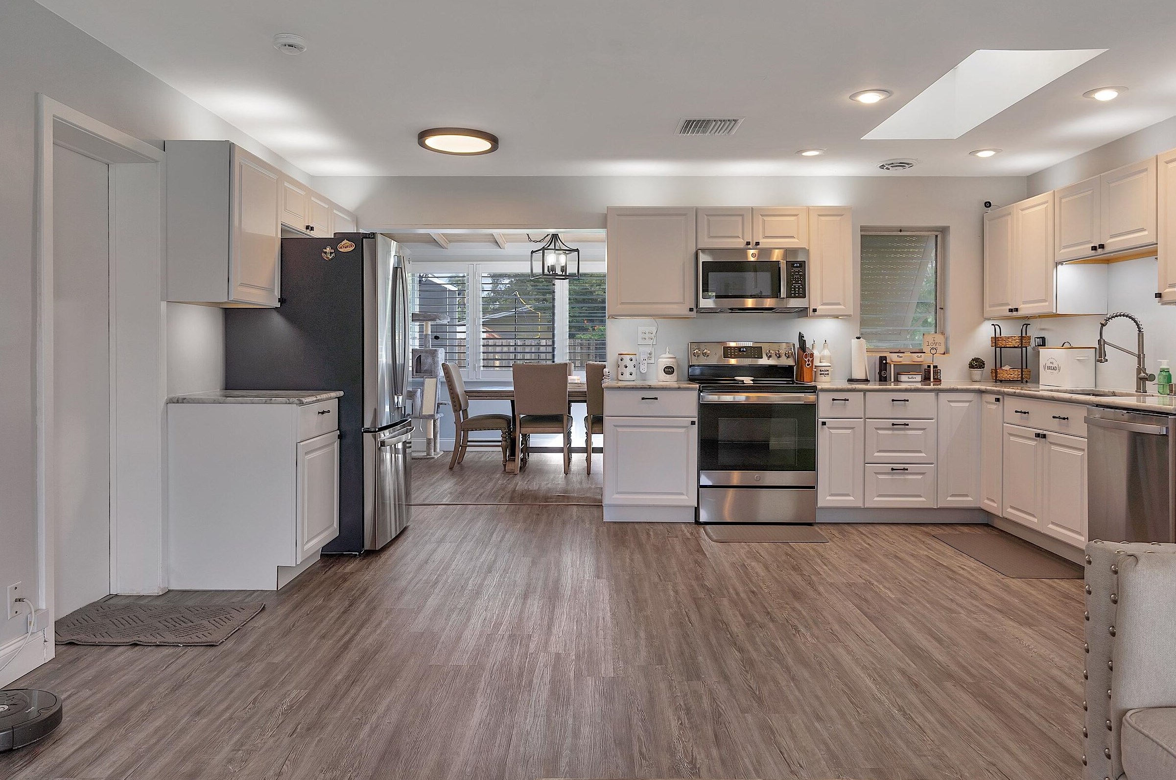 702 Snowden Dr, Lake Worth FL  33461-5734 exterior