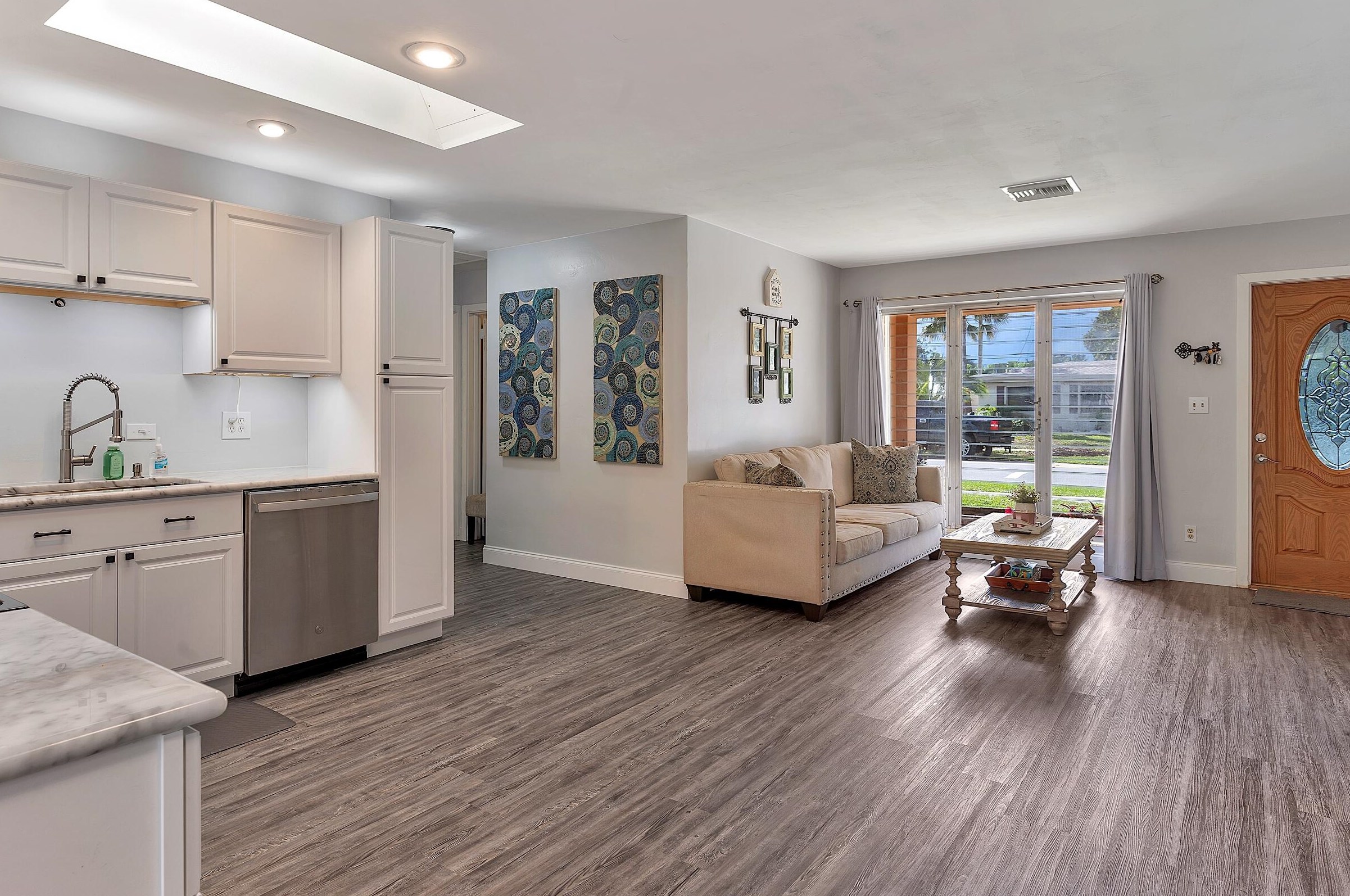 702 Snowden Dr, Lake Worth FL  33461-5734 exterior