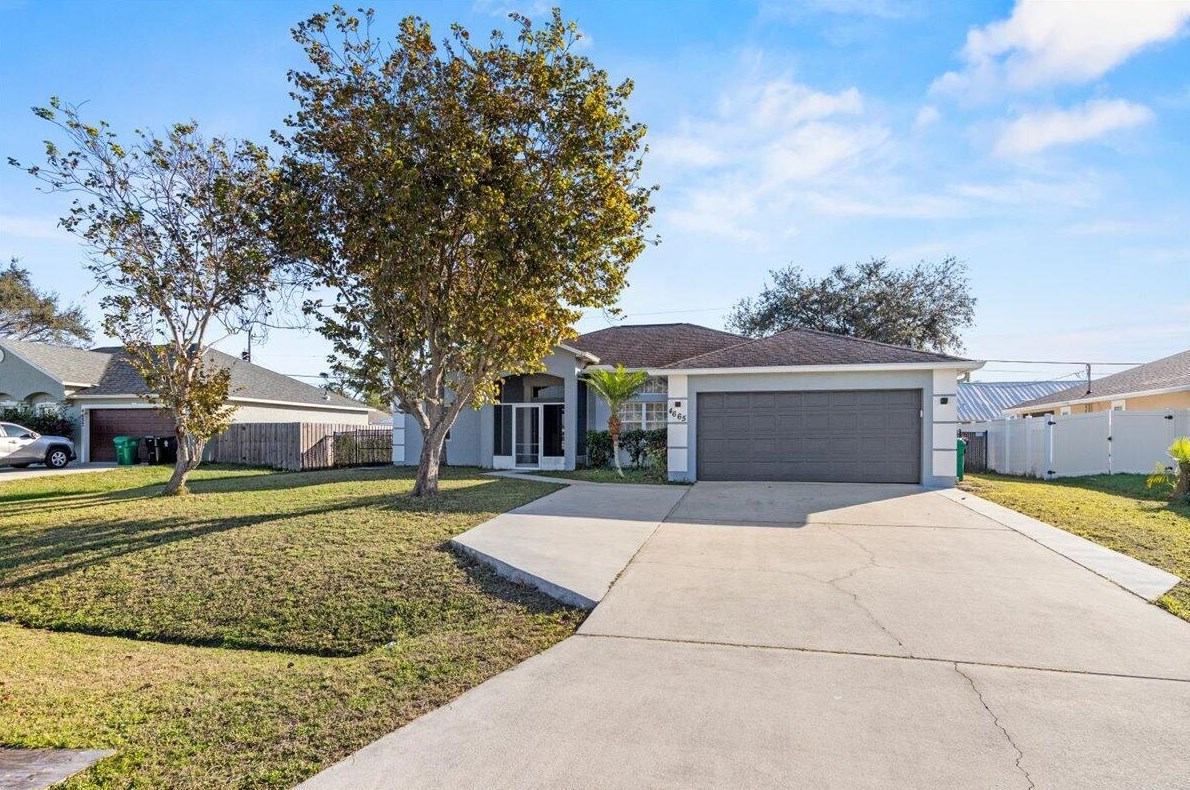4665 Rolfe St, Fort Pierce, FL 34953-8525