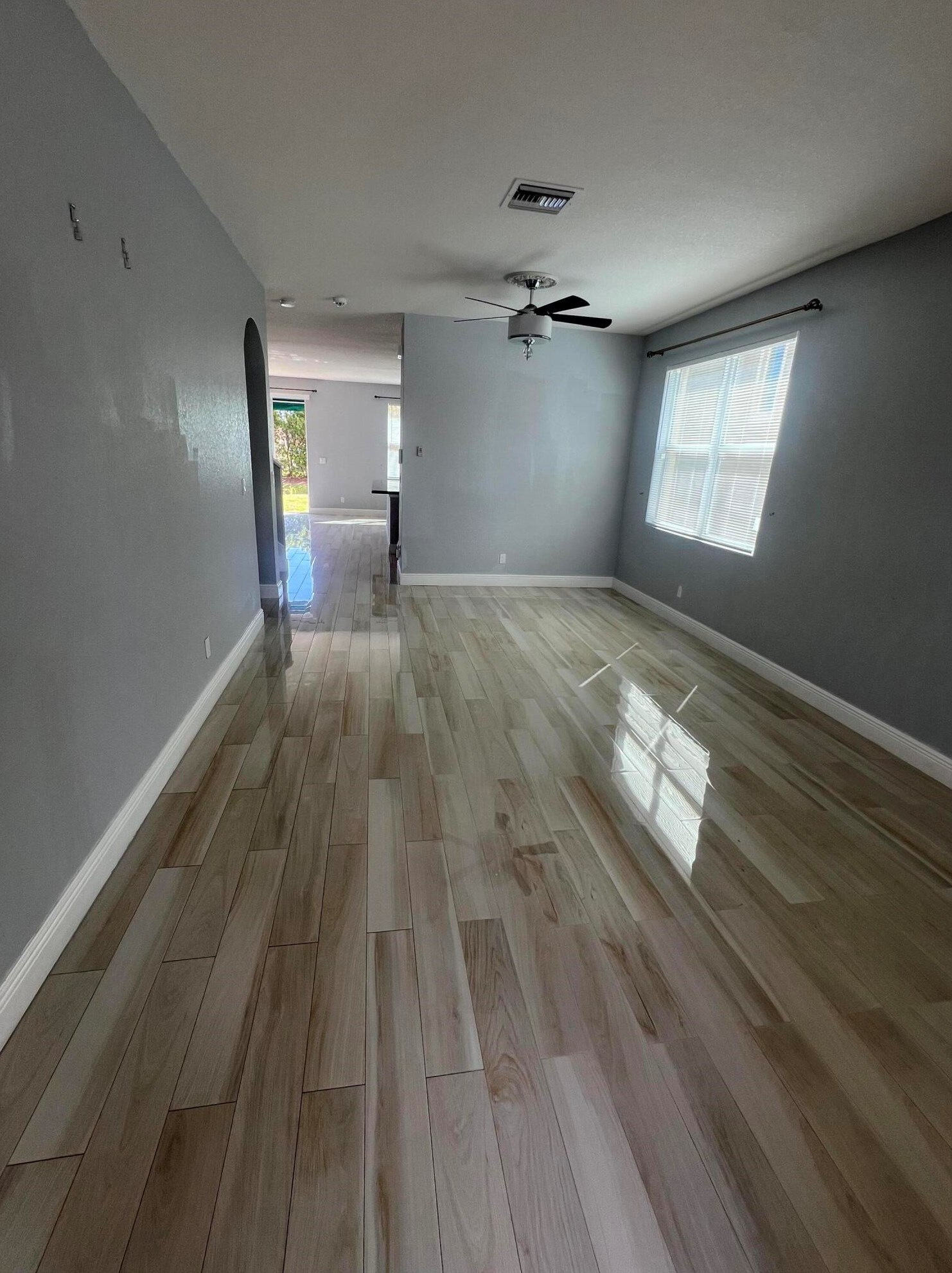 810 Palm Tree Ln, West Palm Beach, FL 33415