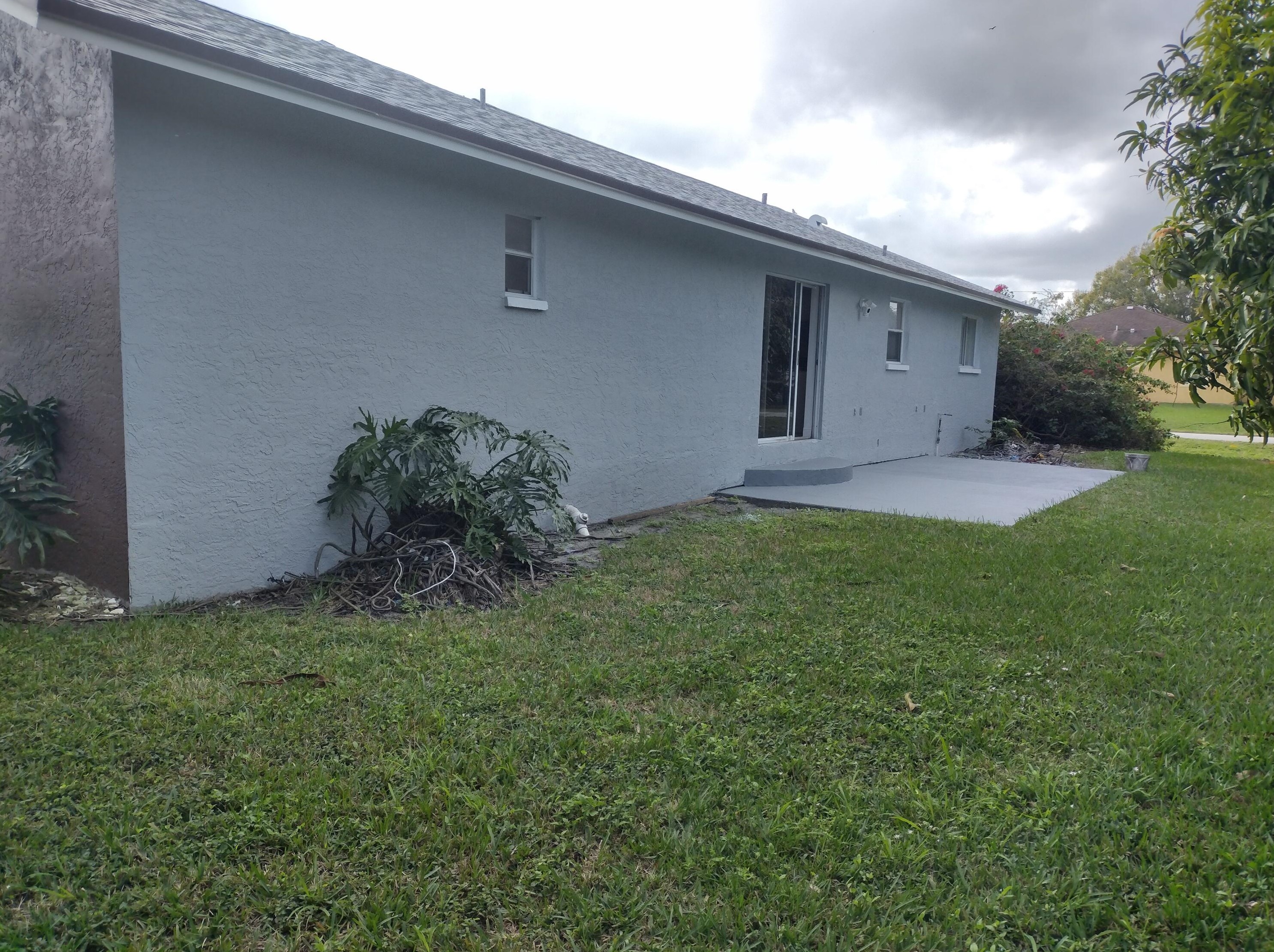 725 Florida Ave, Clewiston FL  33440-5602 exterior