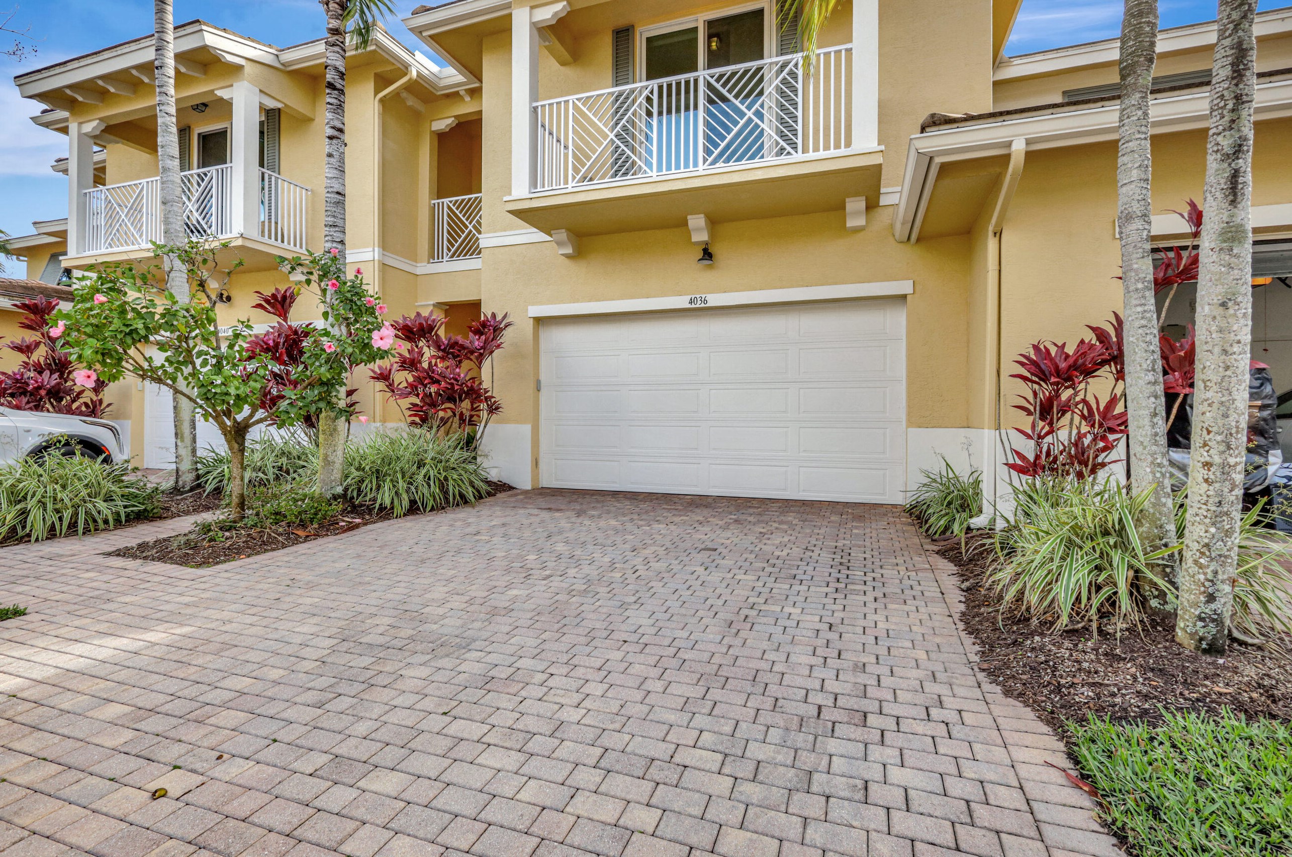 4036 Kingston Ln, West Palm Beach FL  33418-3425 exterior