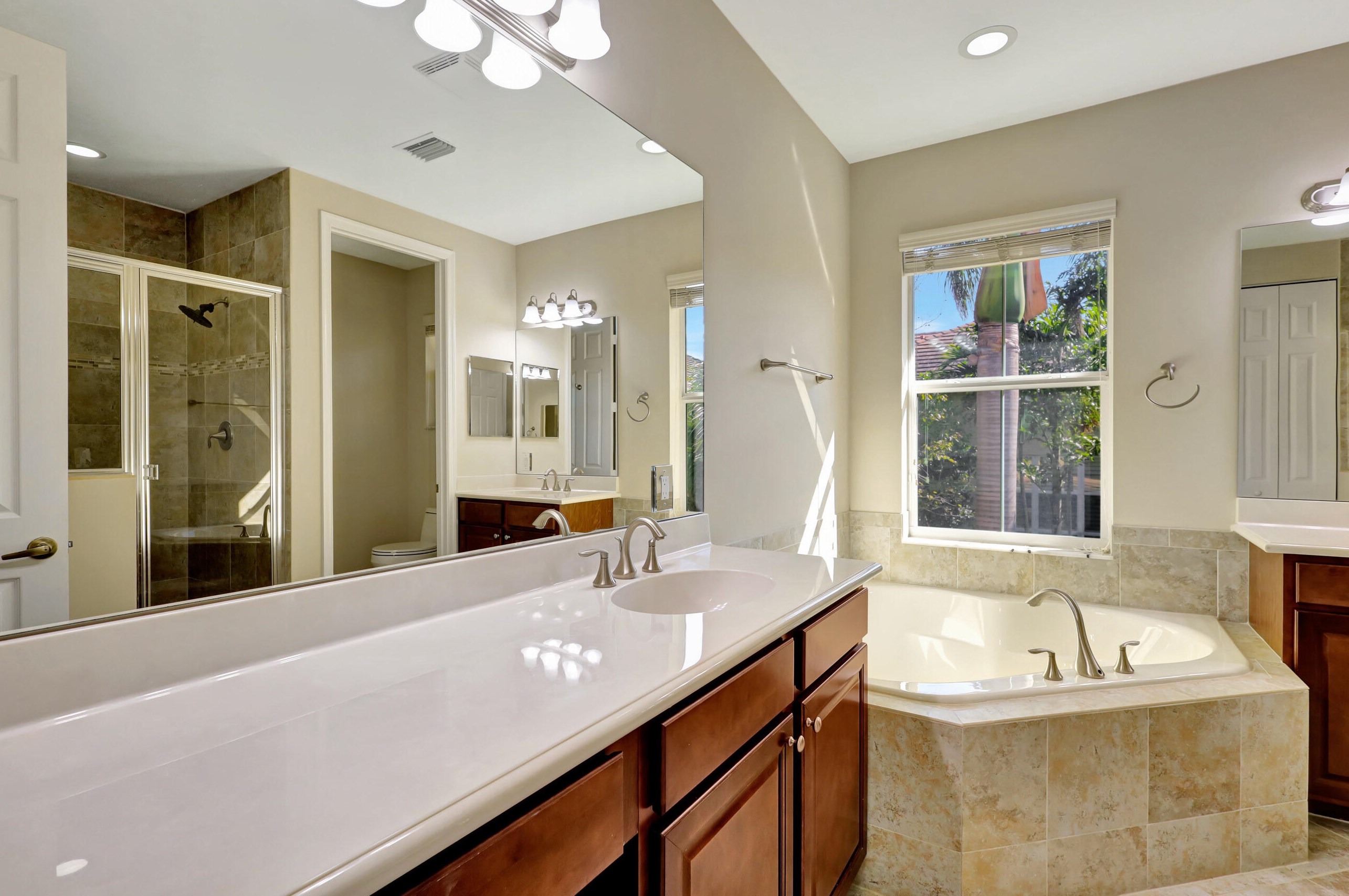 4036 Kingston Ln, West Palm Beach FL  33418-3425 exterior