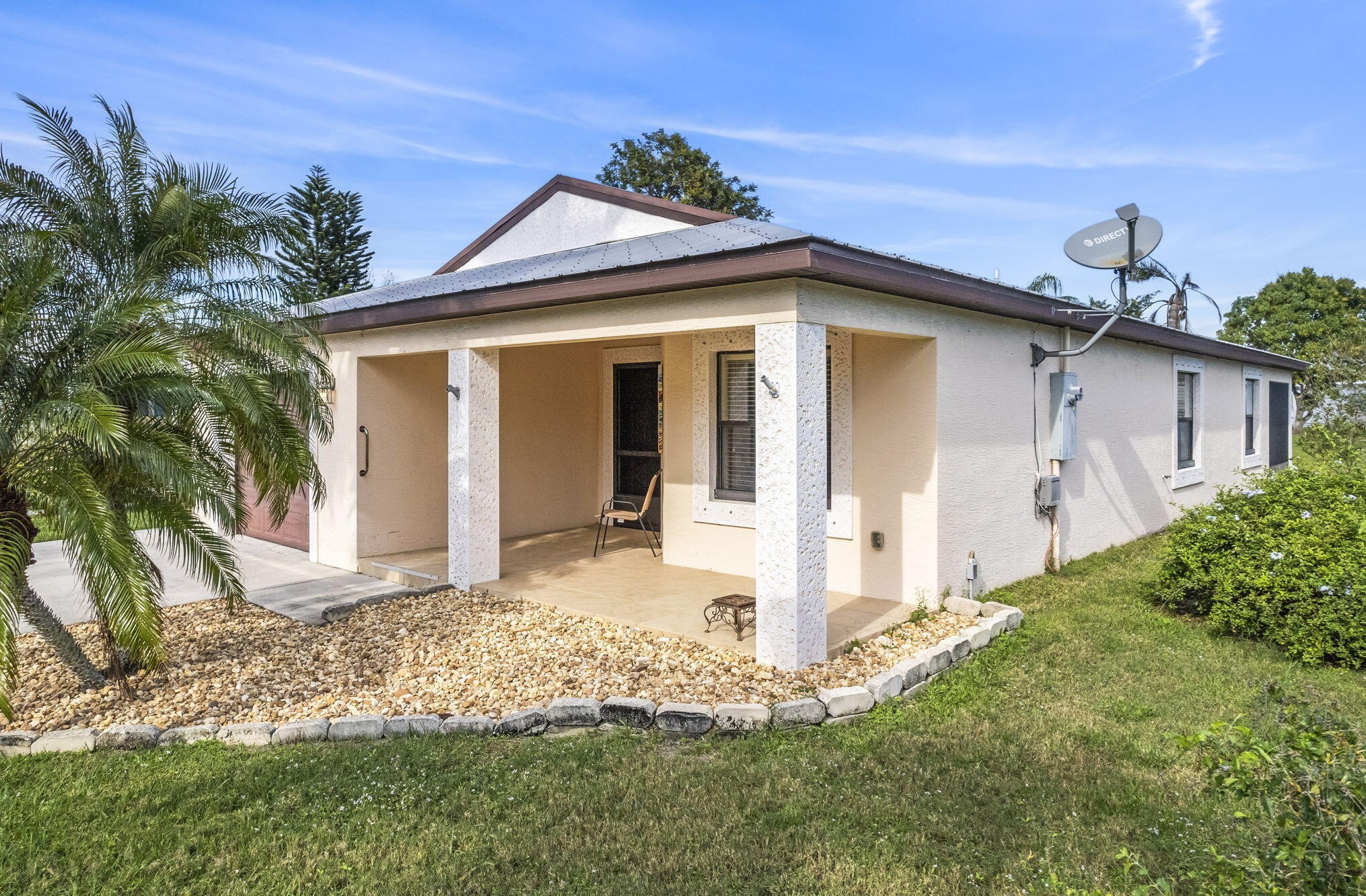 116 Camino Del Rio, Fort Pierce FL  34952-2375 exterior