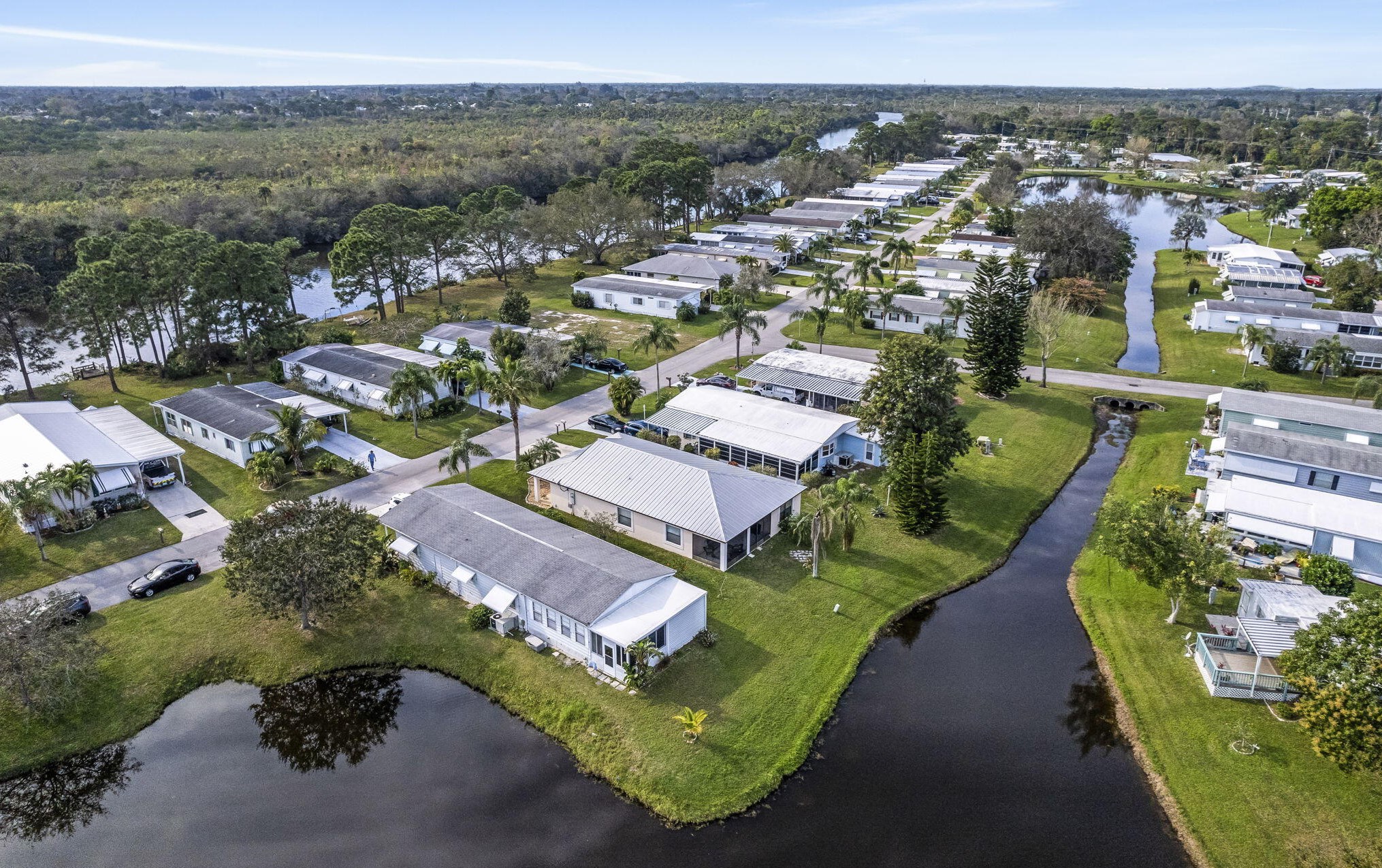 116 Camino Del Rio, Fort Pierce FL  34952-2375 exterior