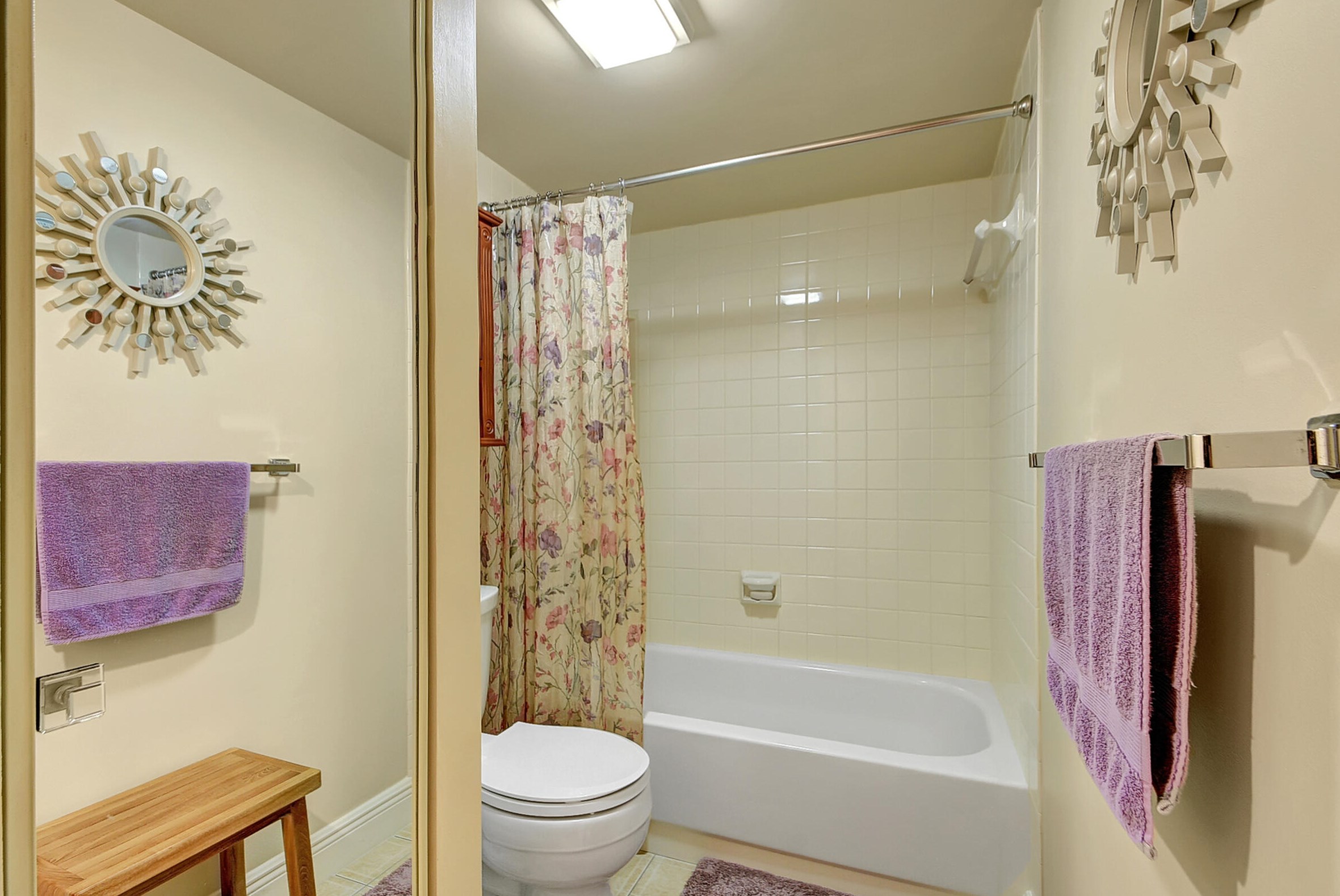 2402 24th Ln, Lake Worth FL  33463-3570 exterior