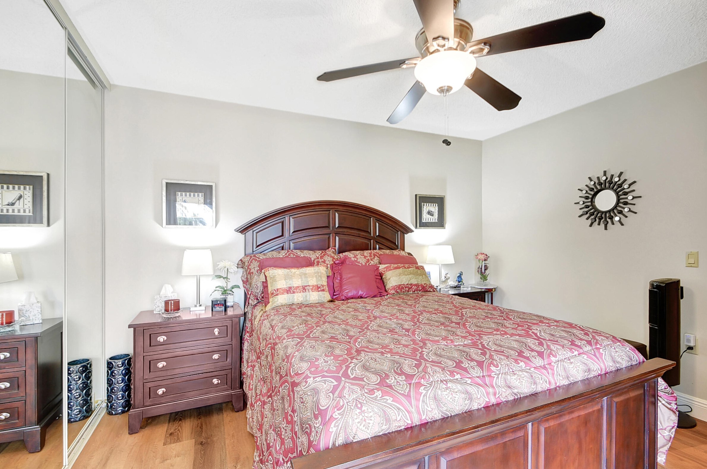 2402 24th Ln, Lake Worth FL  33463-3570 exterior