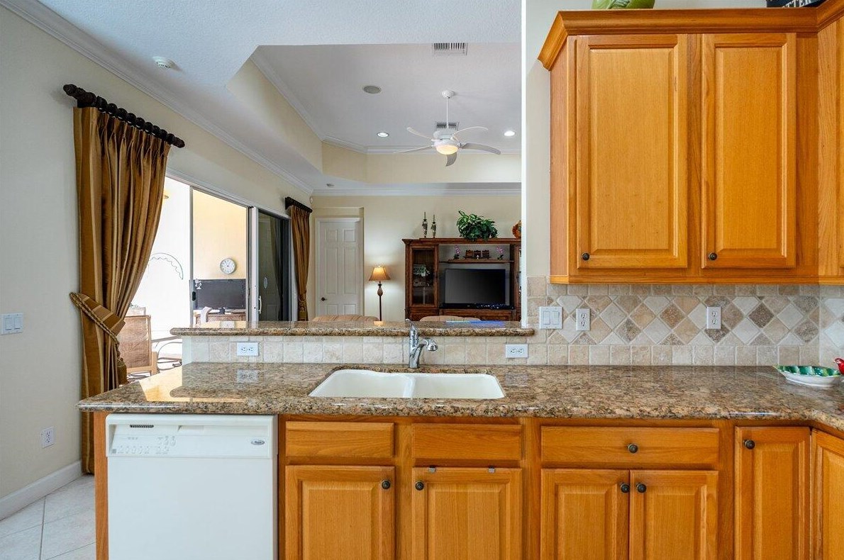 8845 Champions Way, Port Saint Lucie FL  34986-2805 exterior