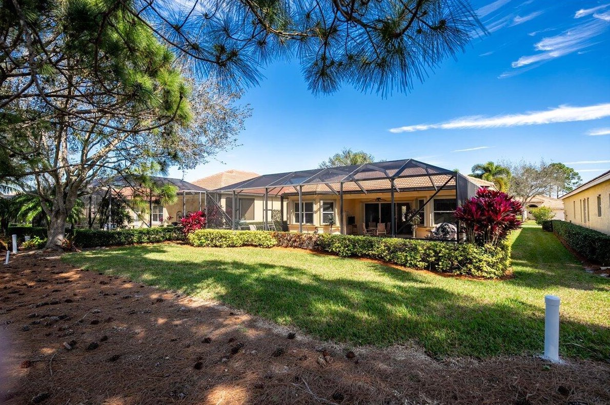 8845 Champions Way, Port Saint Lucie FL  34986-2805 exterior