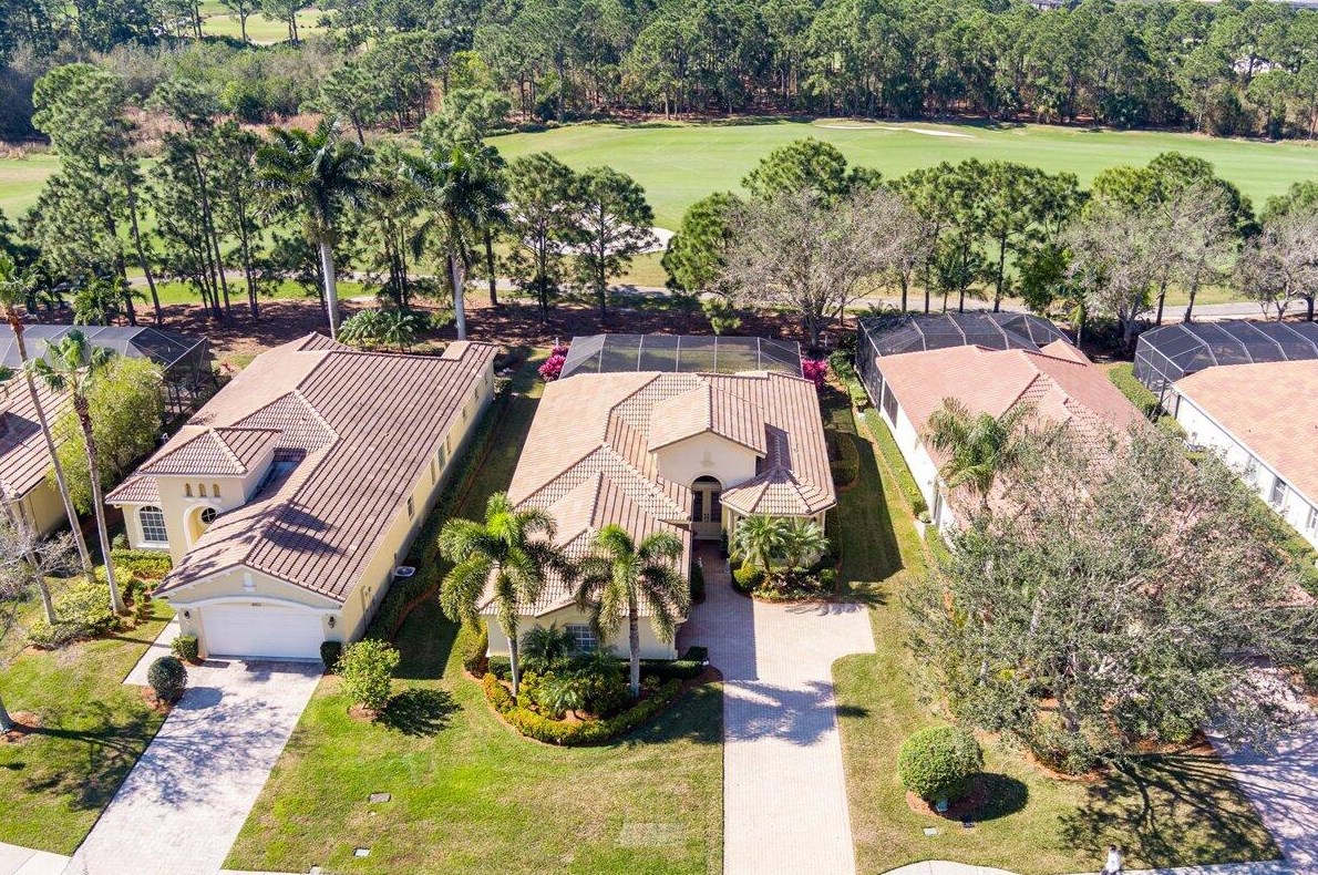 8845 Champions Way, Port Saint Lucie FL  34986-2805 exterior