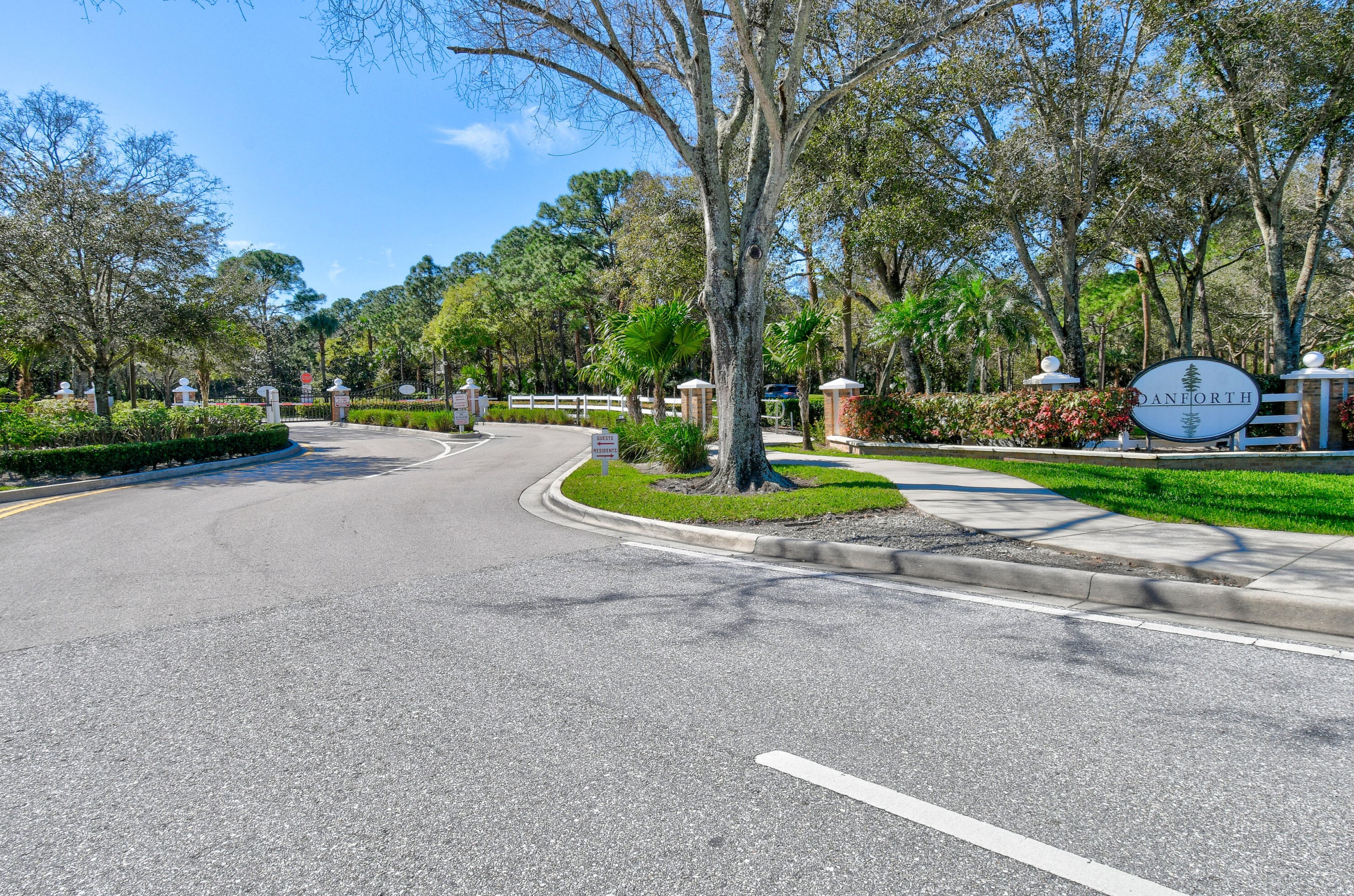 2095 Danforth Cir, Palm City, FL 34990-7704