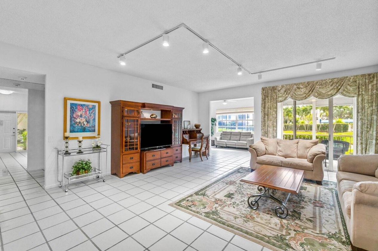 5215 Lake Catalina Dr, Boca Raton, FL 33496-4403