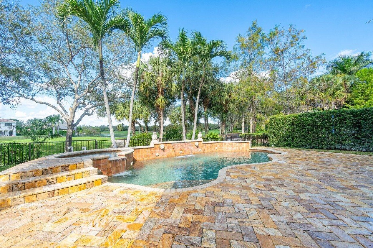 9387 Satinleaf Pl, Pompano Beach, FL 33076-3960