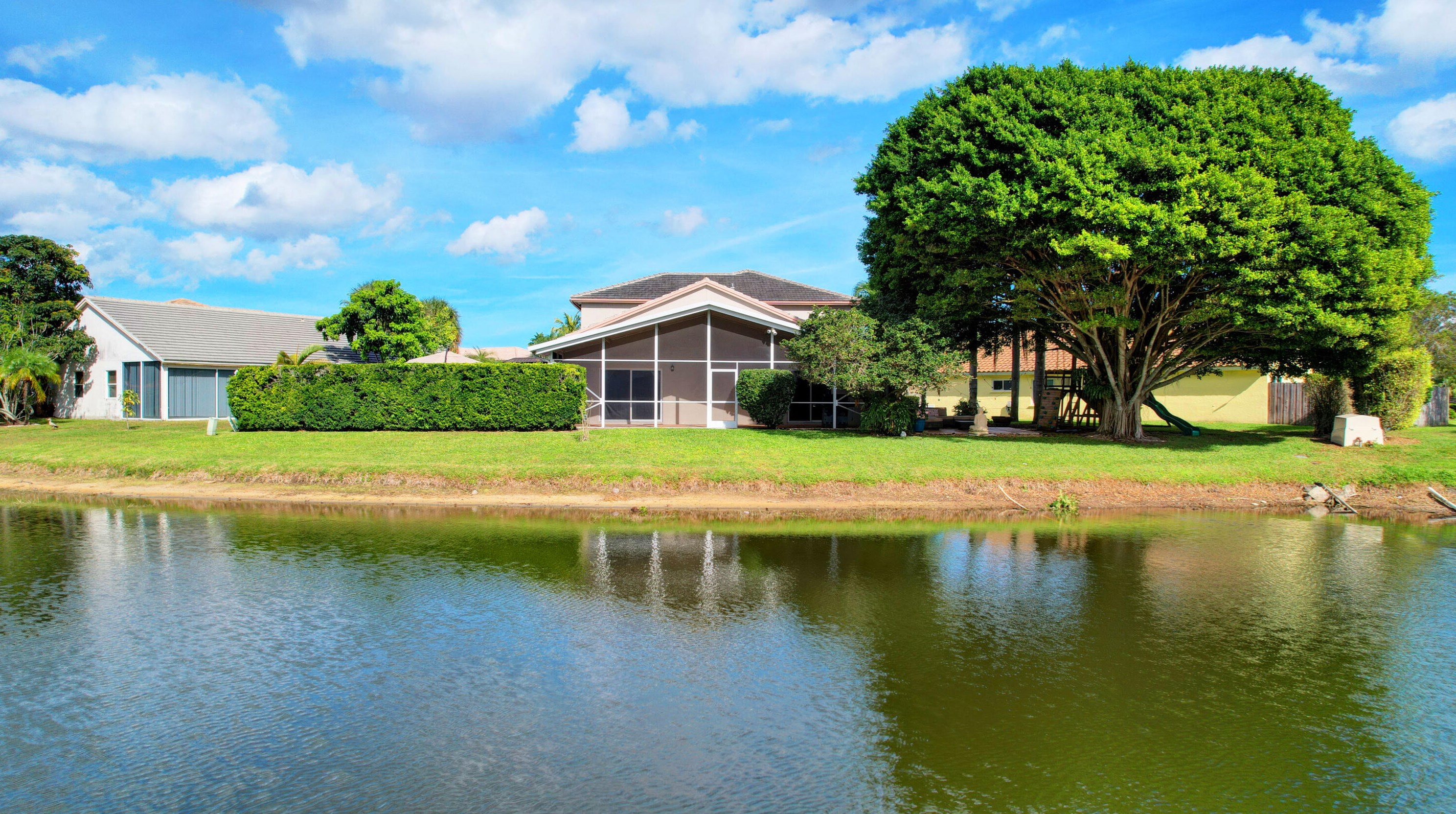 8601 Windfall Dr, Boynton Beach, FL 33472