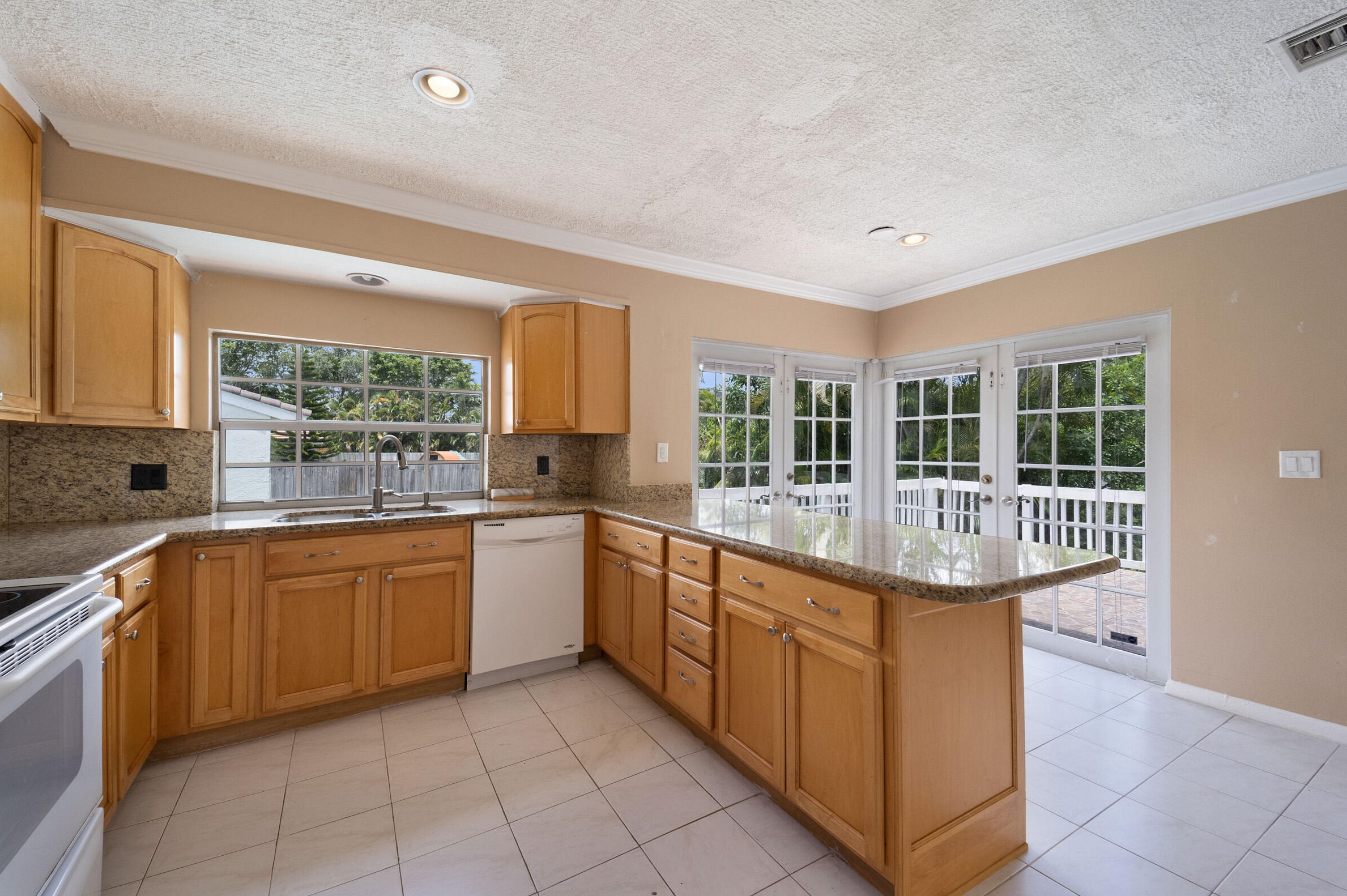 6537 Pond Apple Rd, Boca Raton, FL 33433-1928