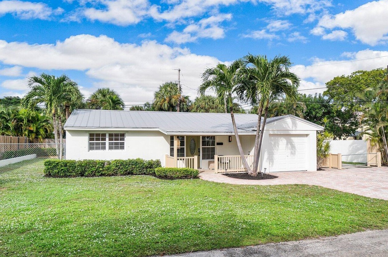 1831 Kathy Ln, West Palm Beach, FL 33408-3016