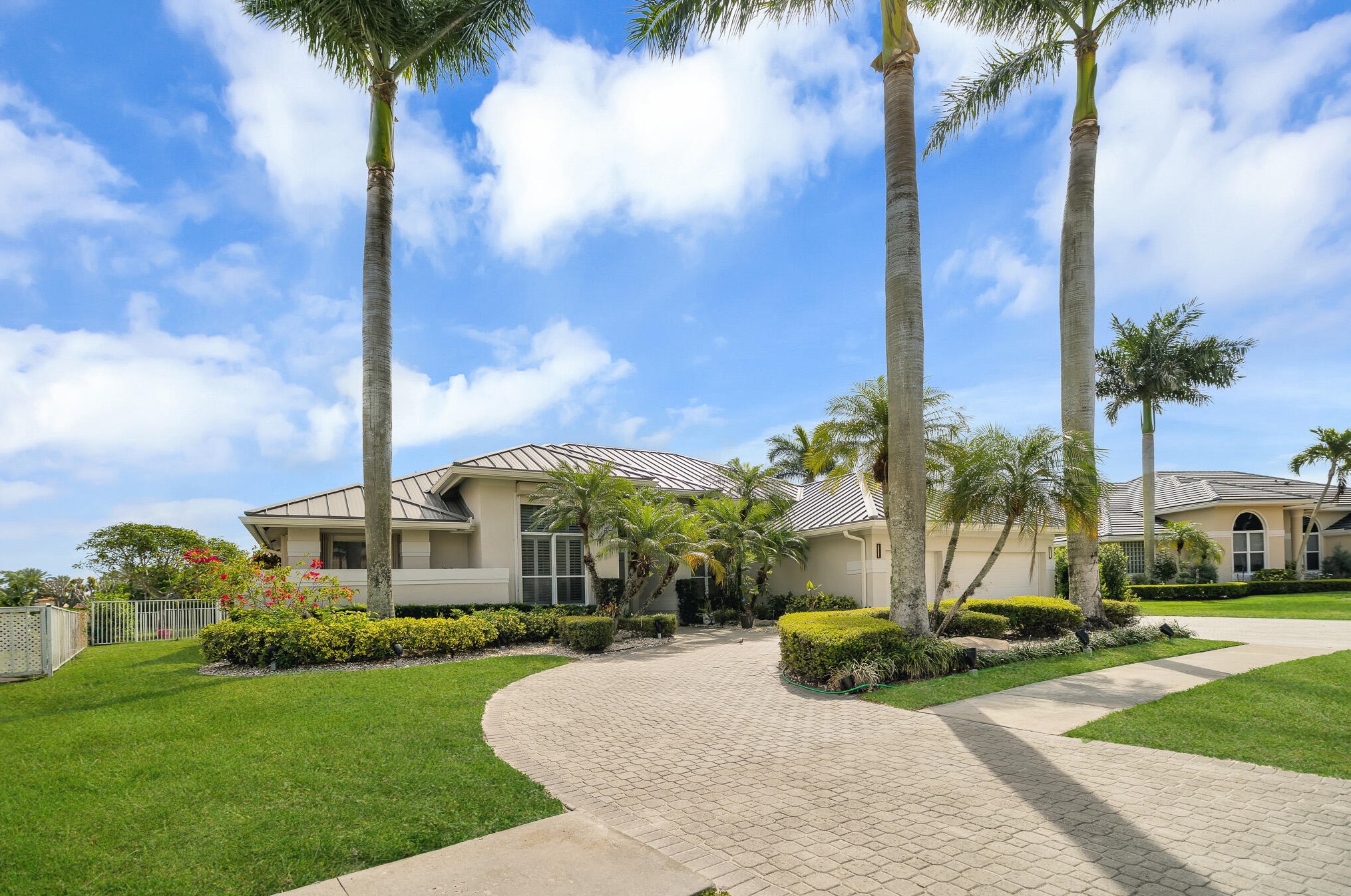 6590 Newport Lake Cir, Boca Raton, FL 33496