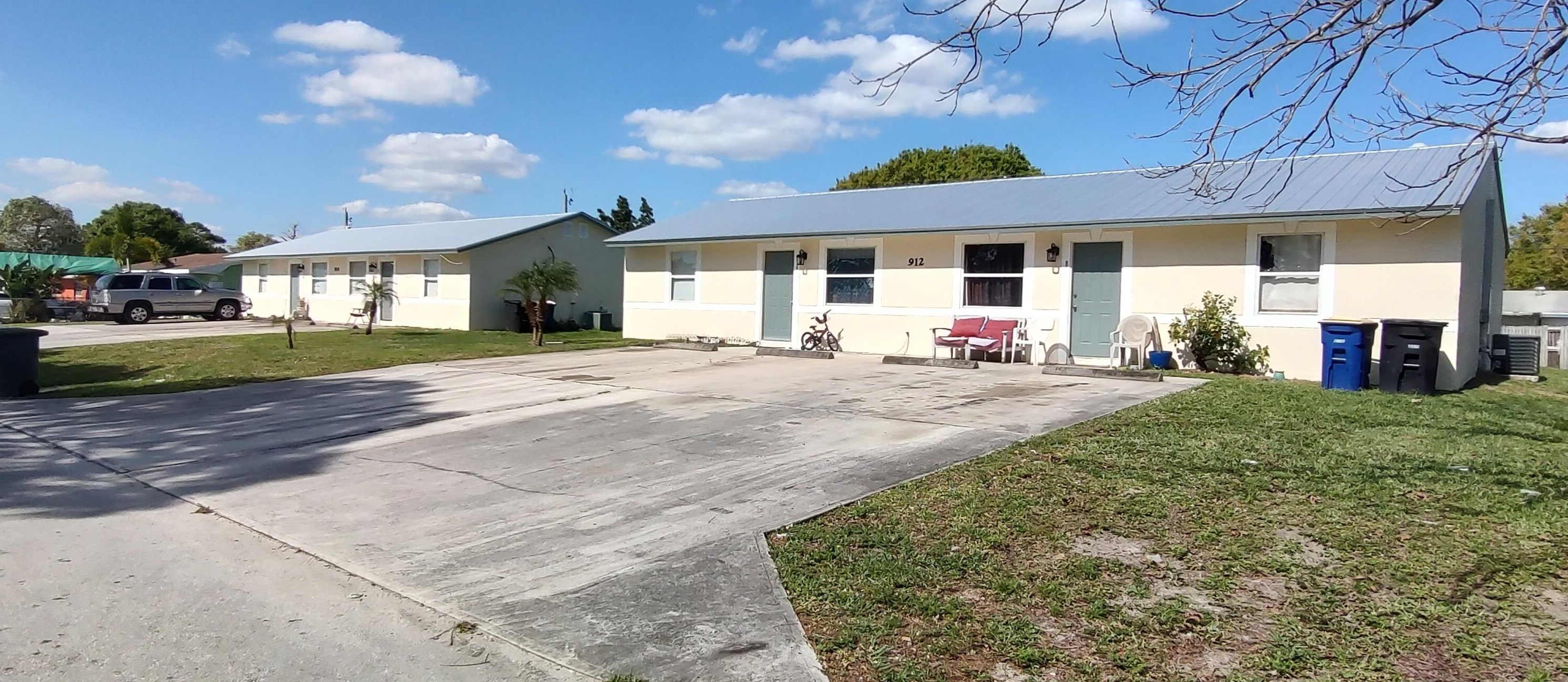 912 Skylark Dr, Fort Pierce, FL 34982
