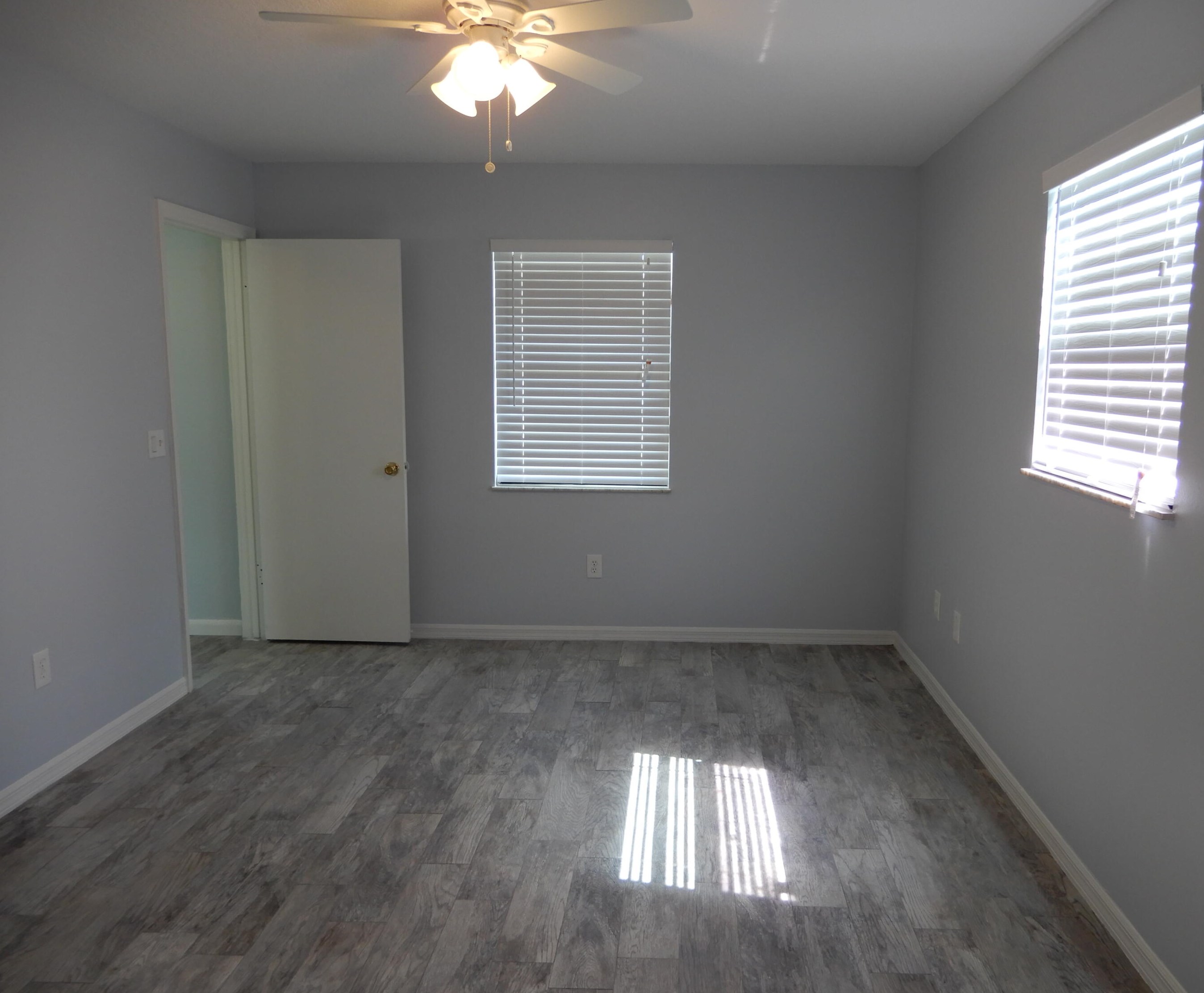 1166 Ingrassina Ave, Fort Pierce FL  34953-7212 exterior