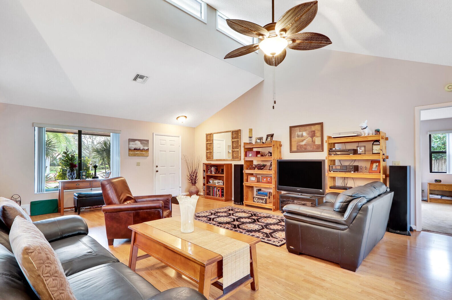 18975 County Line Rd, Jupiter, FL 33469-1660
