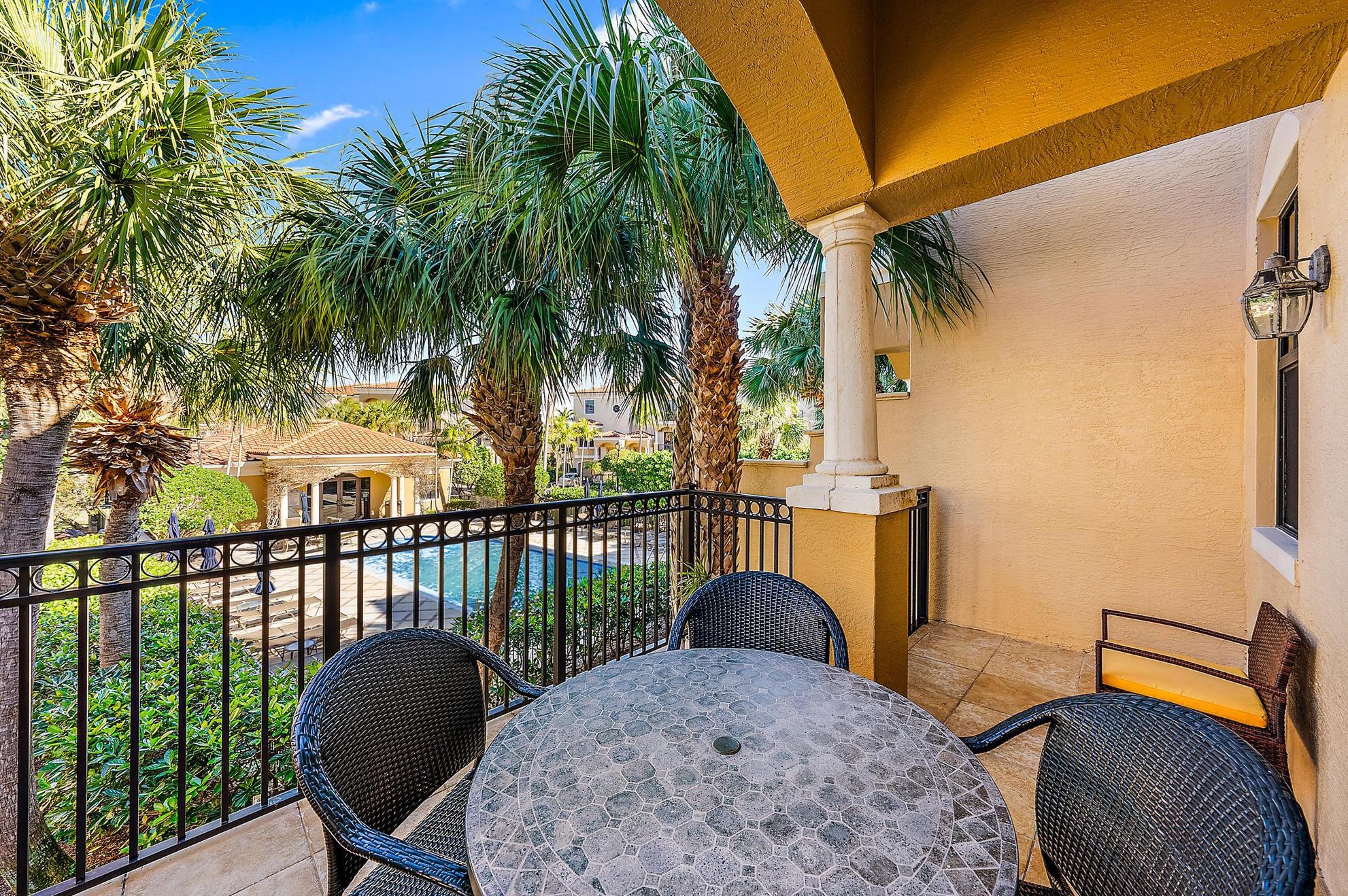 501 Del Sol Cir, Jupiter FL  33469-2225 exterior