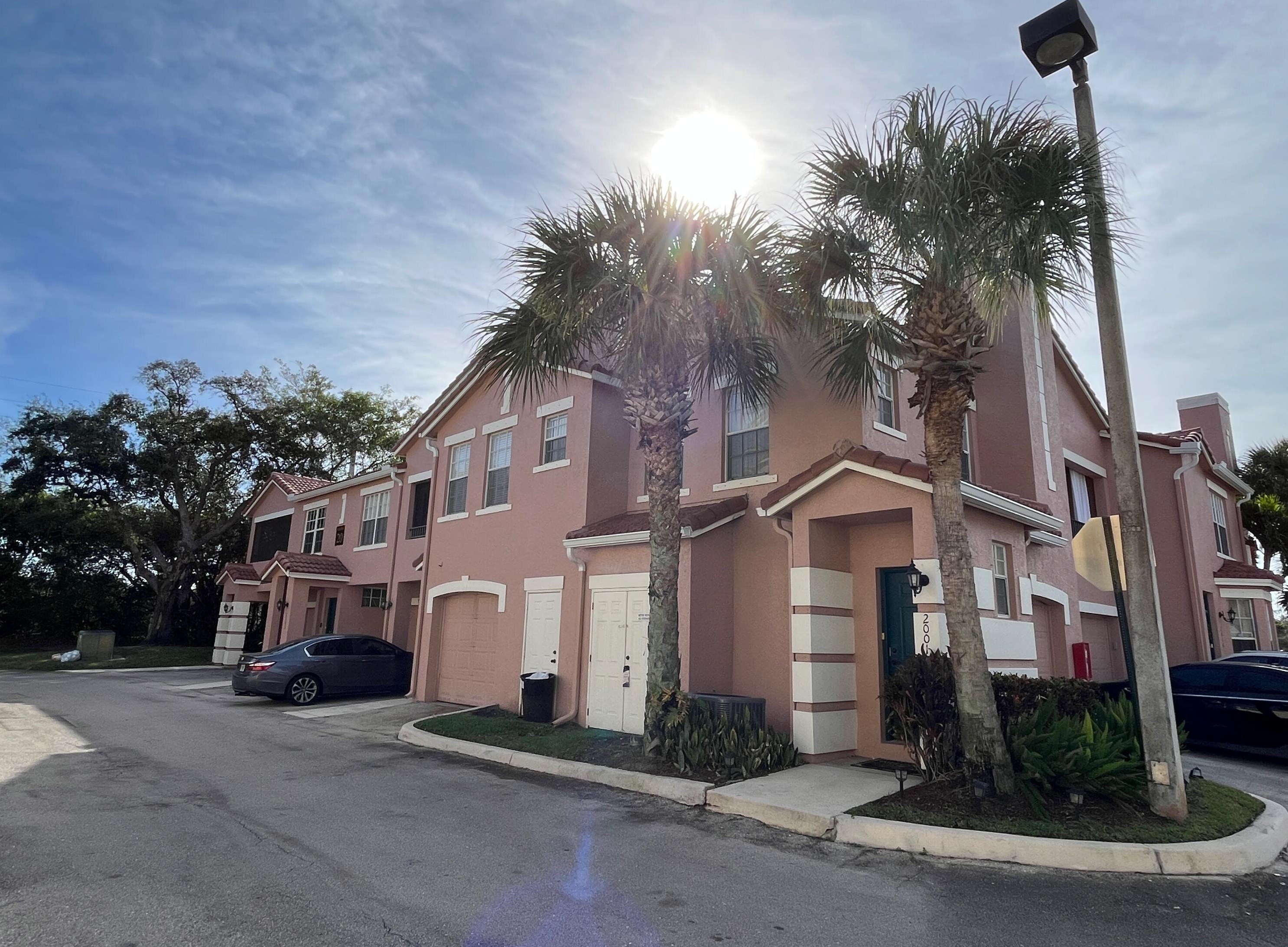 2002 Belmont Pl, Boynton Beach, FL 33436