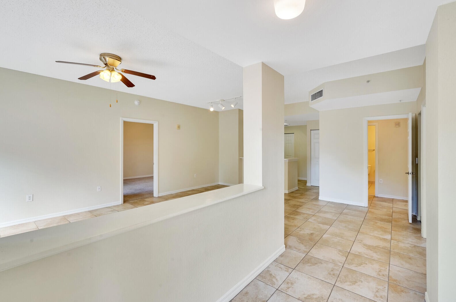 2916 Tuscany Ct #109, West Palm Beach, FL 33410