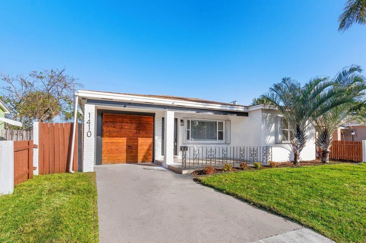 1410 M St, Lake Worth, FL 33460-5722