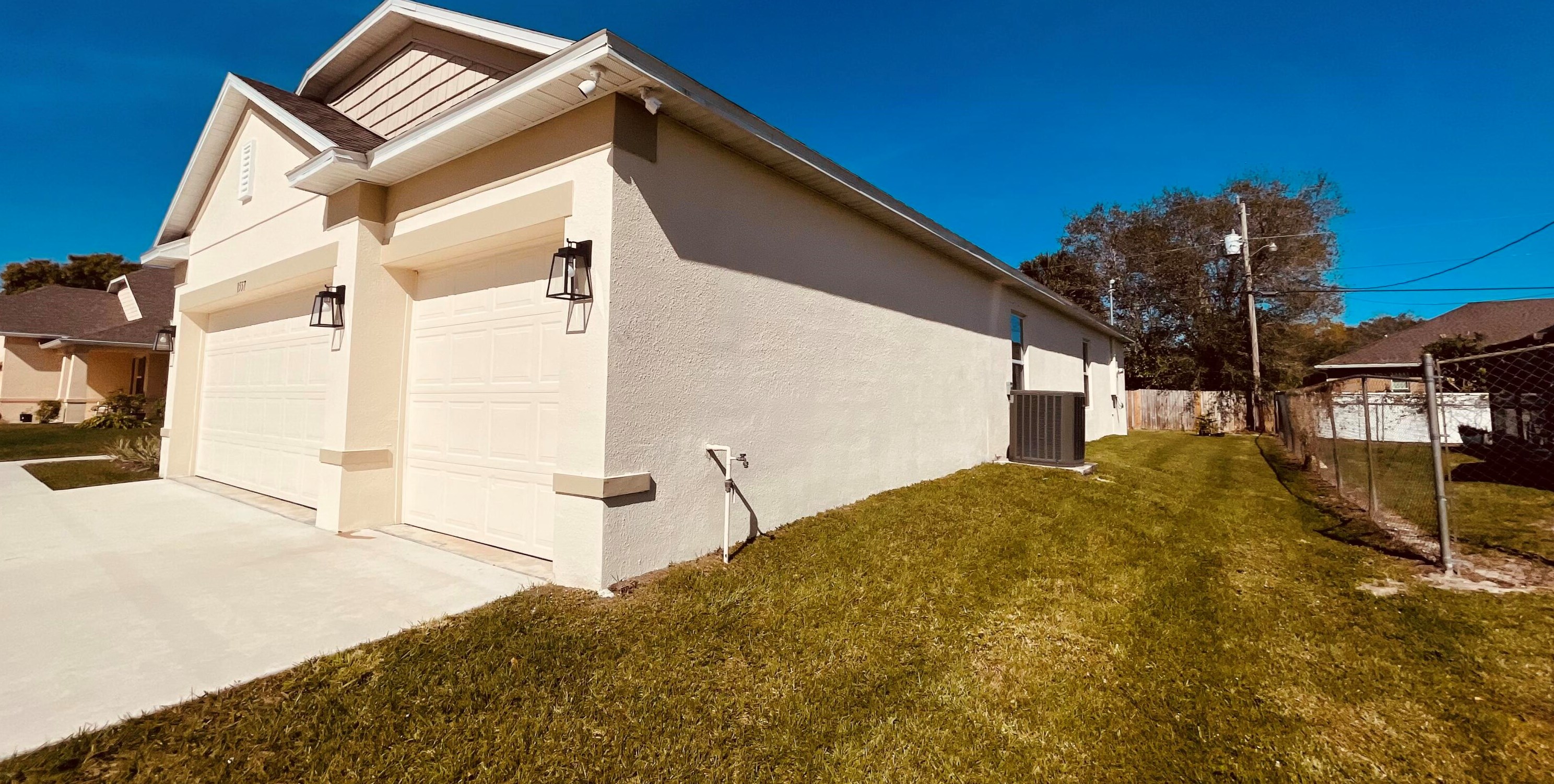 1557 Medley Ln, Fort Pierce, FL 34953-4162