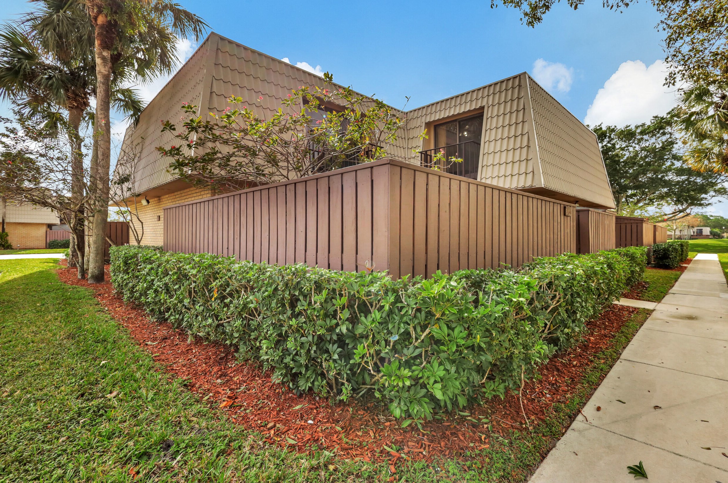 6401 64th Way, West Palm Beach, FL 33409