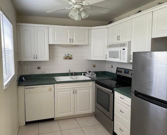220 Suffolk F #220, Boca Raton, FL 33434